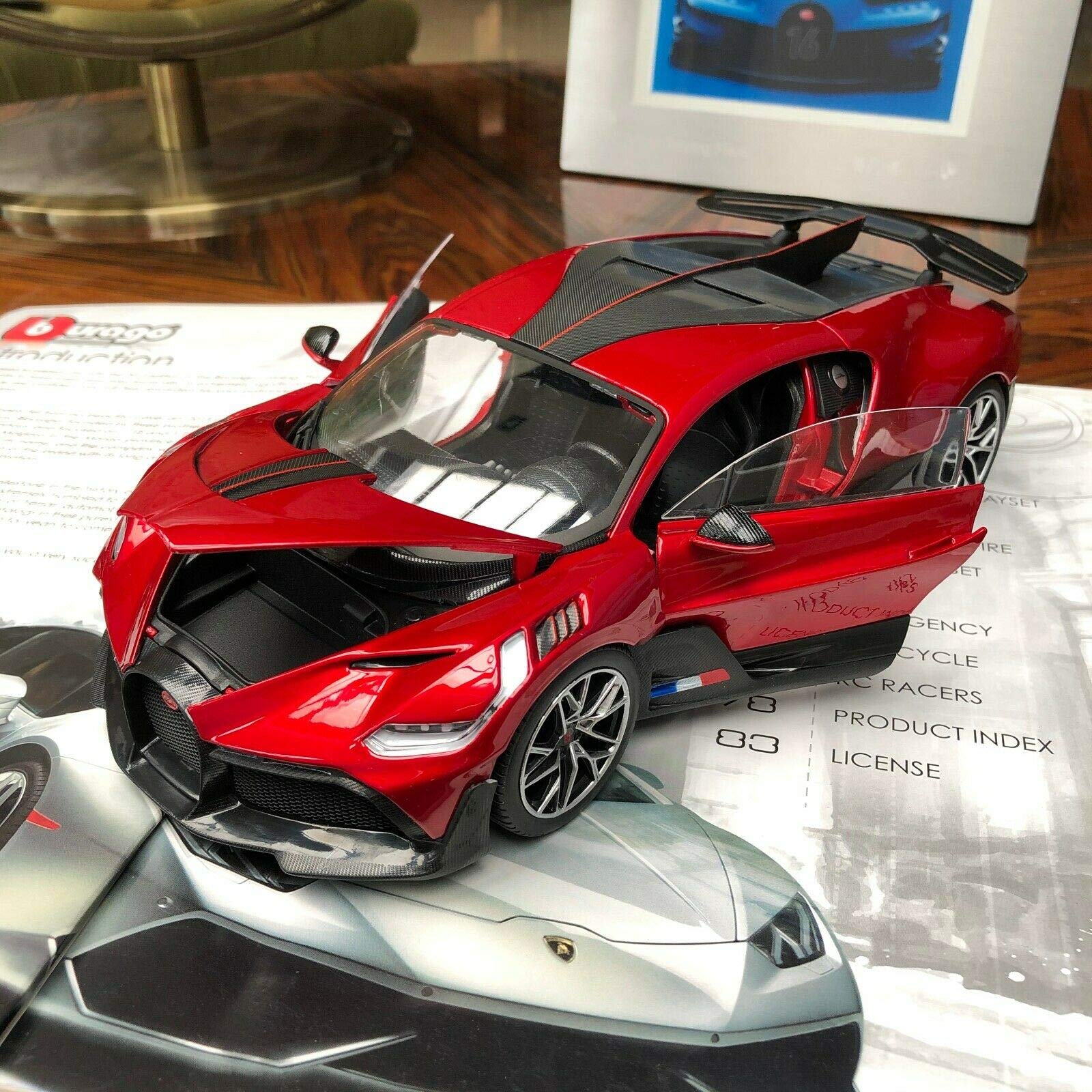 Amazon | ブラーゴ 1/18 ブガッティ シロン ディーボ Bburago 1/18