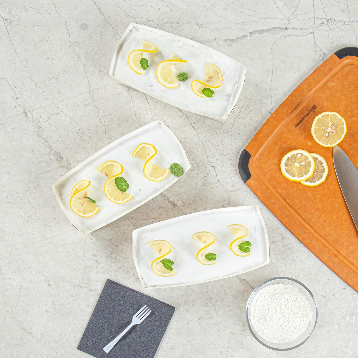 Restaurantware Baking Tray 100 Count 7.8 x 3.6 Inches 14 Ounce Disposable Paper Oven-Safe Baking Mold, Grease-Resistant Floral Design Beige Baking Molds for Cupcakes, Breads and Baking