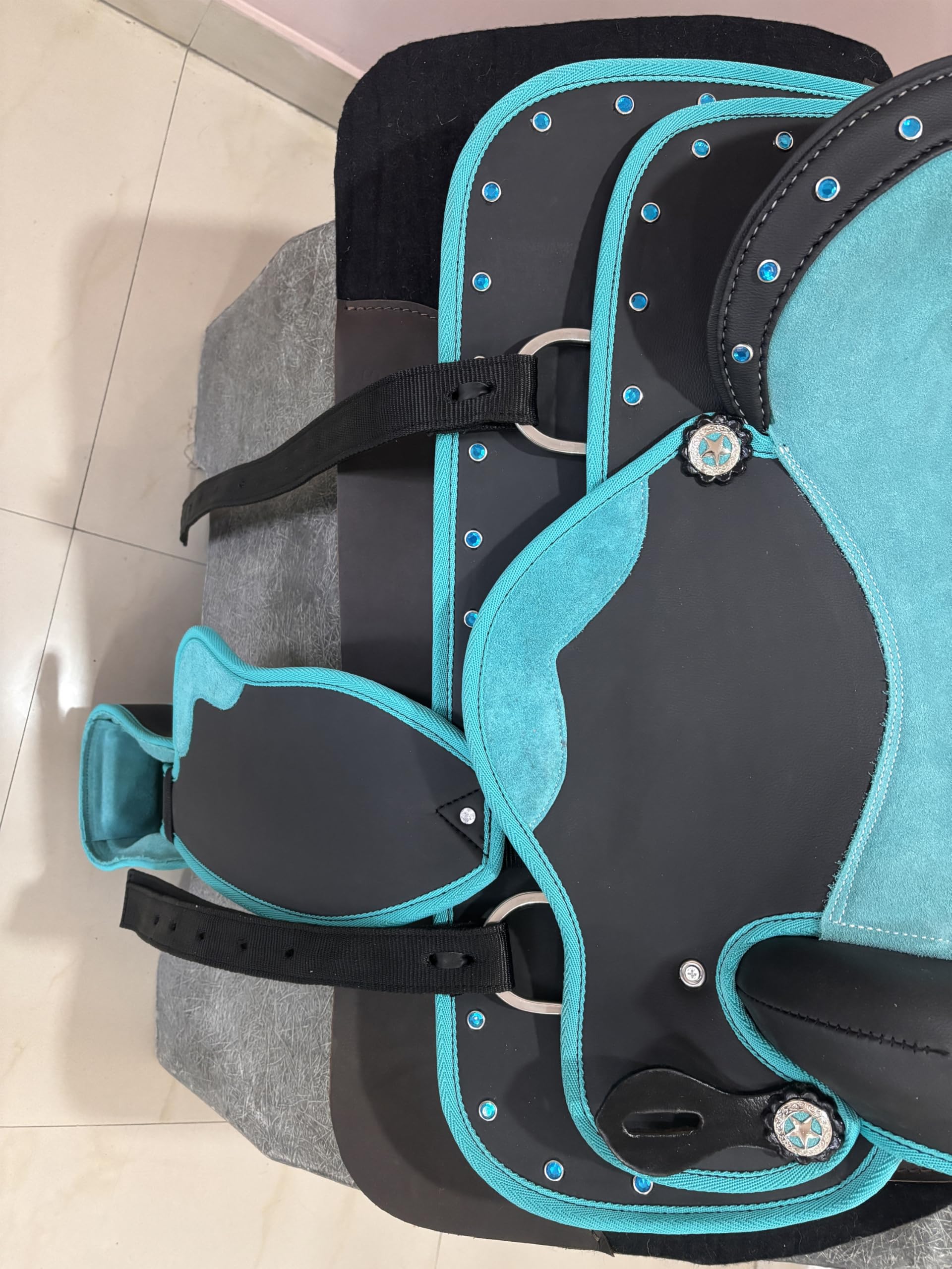Sella per cavallo western, in materiale sintetico, turchese, da 25,4 a 45,7 cm, comoda sella per cavallo con set di puntine, tutti gli accessori inclusi, accessori per equitazione