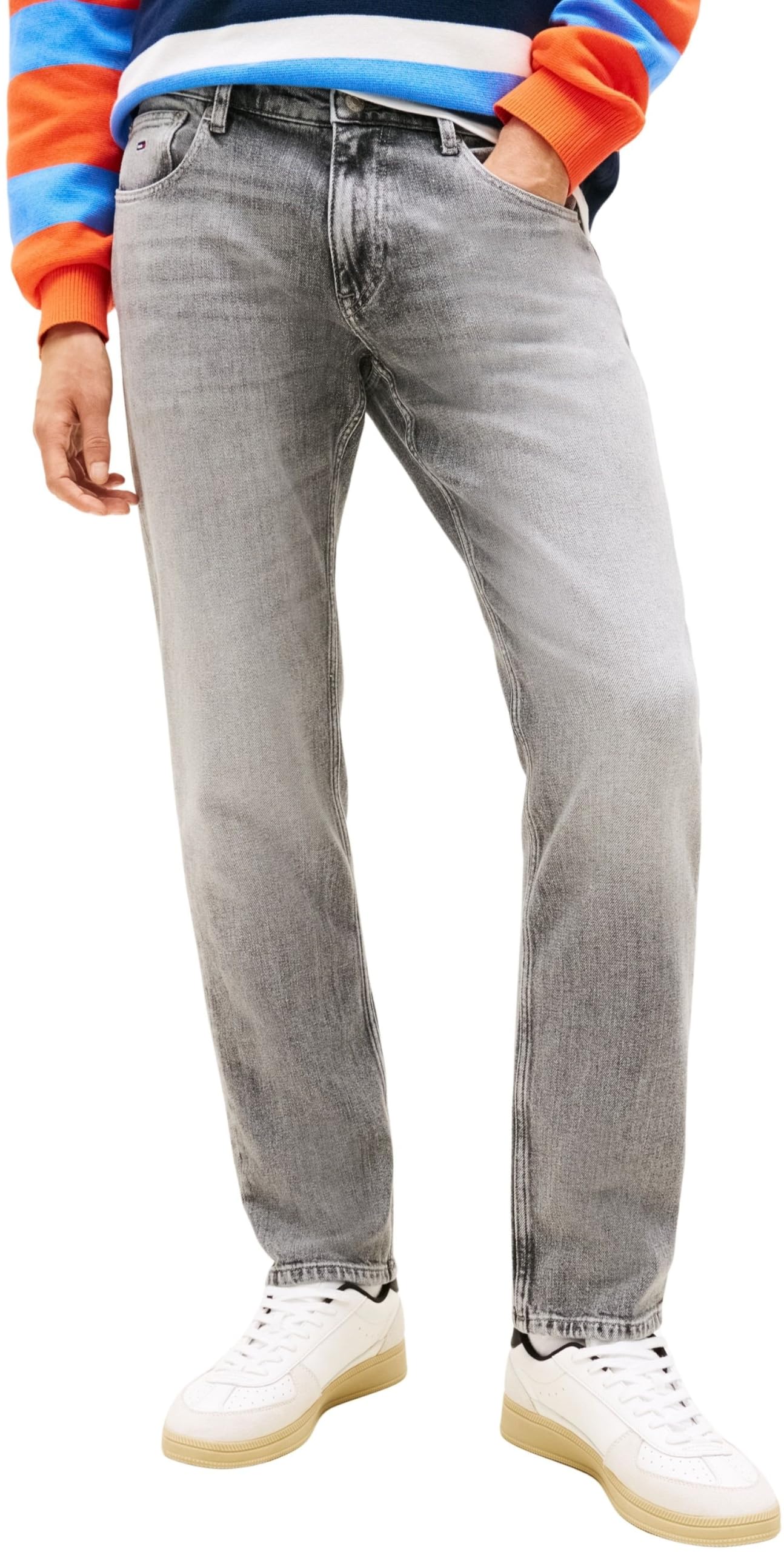 Mode von Calvin Klein & Tommy Hilfiger