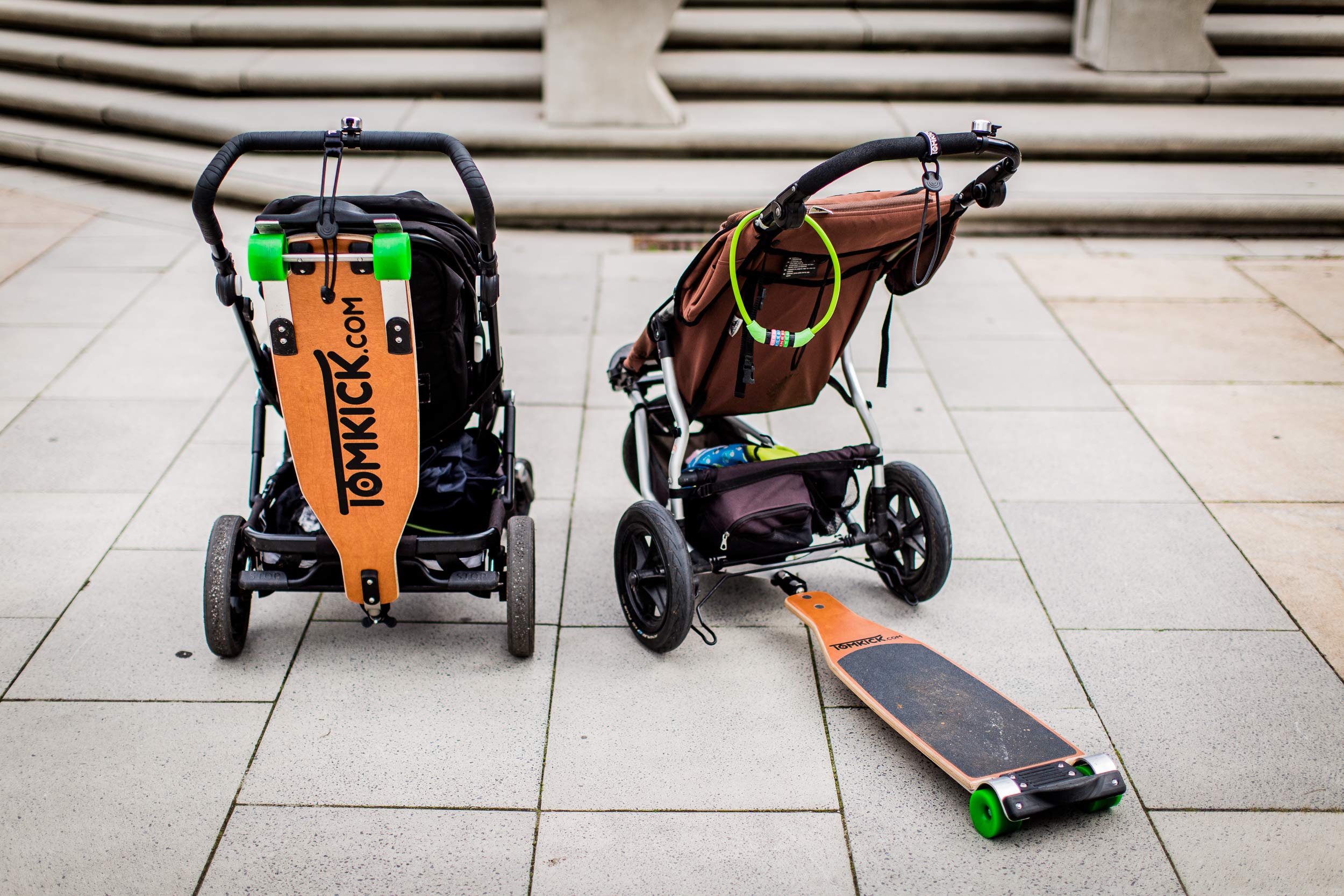Longboard pour poussette – le trottinette pour poussette – Convient pour de nombreux modèles – Buggyboard, marchepied, kiddyboard, planche à roulettes