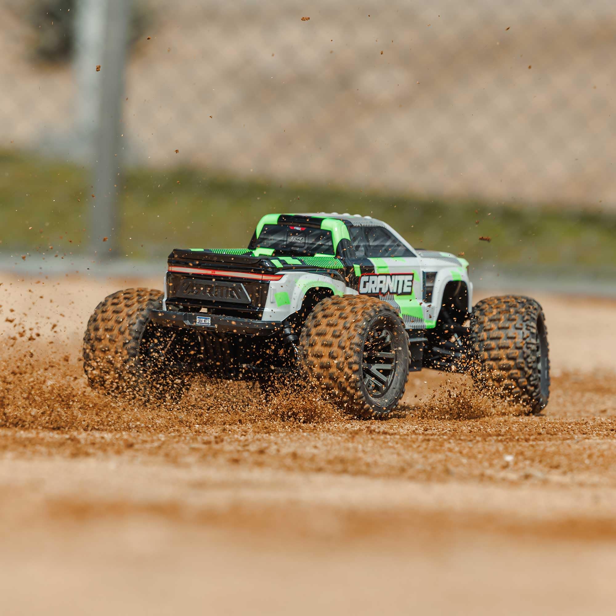 ARRMA 1/10 Granite 4X4 RTR Brushed Monster Truck Green ARA4202V4T1 Car