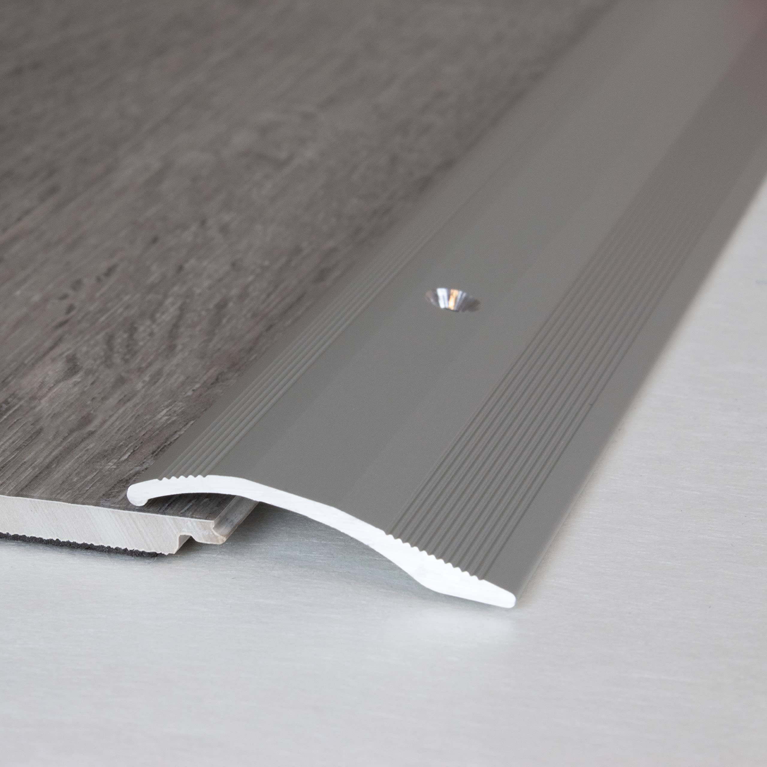 PROVISTON | Ausgleichsprofil | Aluminium eloxiert | Silber | Breite 40 mm | Höhe 5 mm | Länge 2700 mm | Gebohrt | Anpassungsprofil | Übergangsprofil | Bodenprofil | Metallprofil | 1 Stück
