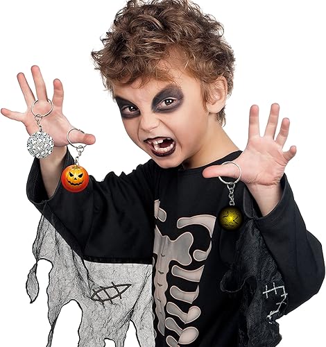 Miniatura 4 de ArtCreativity Surtido de llaveros de Halloween, juego de 36, llaveros de metal en varios diseños, ideales como recuerdos de fiesta de Halloween,