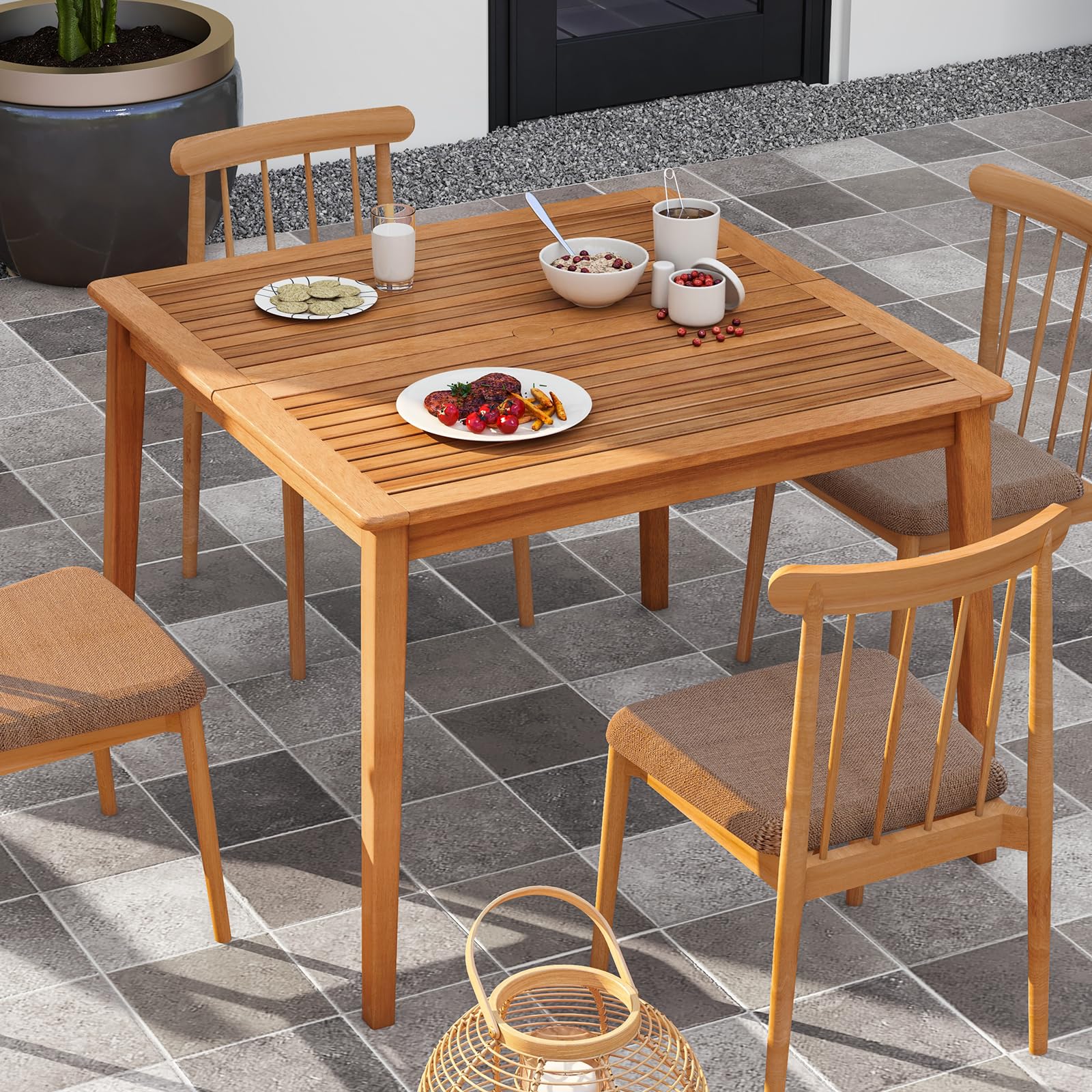 KOMFOTTEU Table de Jardin avec Trou pour Parasol de 5 cm, Table à Manger en Bois d'acacia pour 4/6/8 Personnes, Bureau à Lattes, Extérieur & Intérieur (100 x 100 x 75,5 cm)