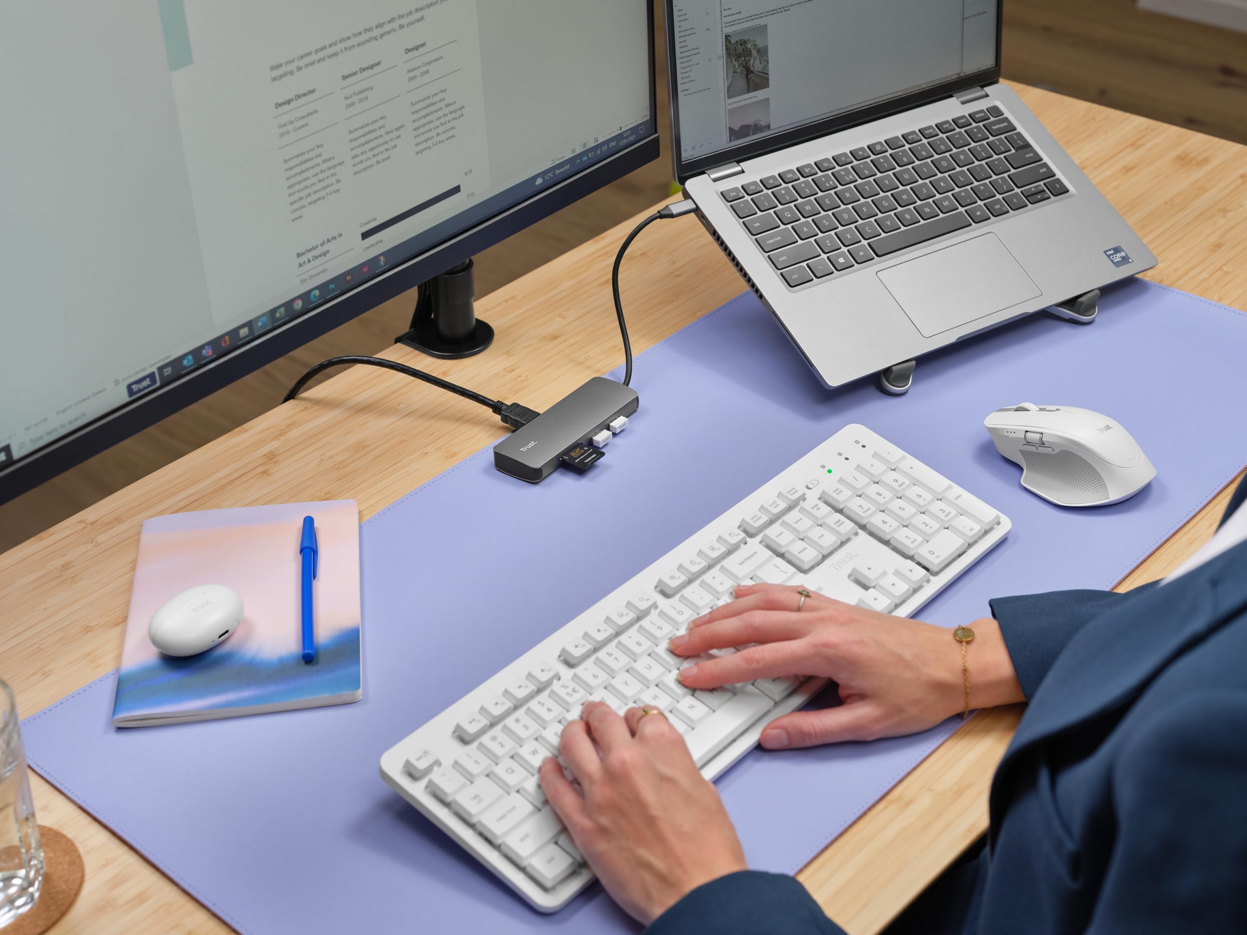 Trust Vylor Hub USB C 8-in-1 Adattatore HDMI 4K@60Hz, Gigabit Ethernet, Lettore di Schede MicroSD/SD, USB-C USB-A, Porta di Ricarica 100W, Docking Station PC Computer Portatili Dell HP MacBook