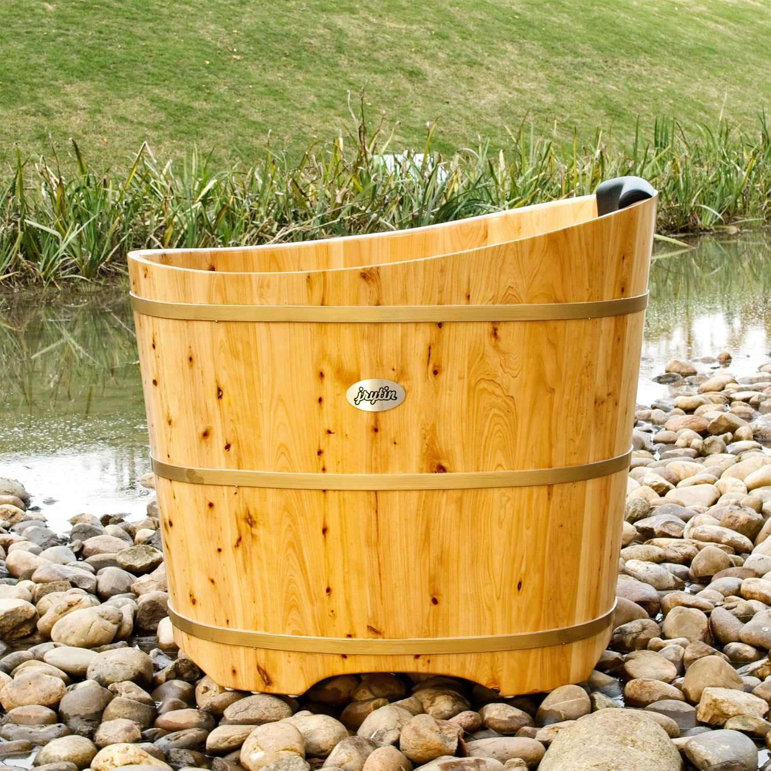 34 Inches Small Handcrafted Free Standing Wooden Bathtub, Portable Deep Soaking Tub for Relaxation, Natural Cedar Wood, Ideal for Home Spas and Bathroom Renovations, Perfect Hot Tub Option