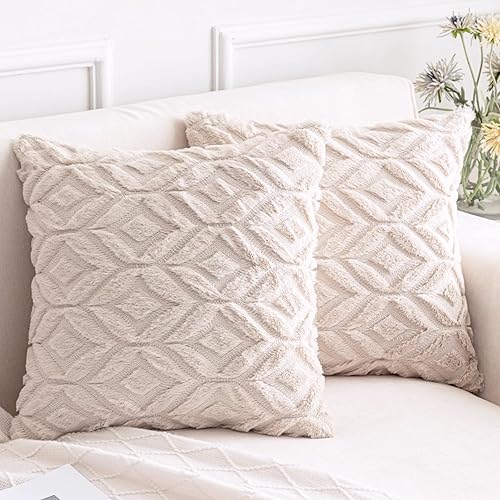 AQOTHES Juego de 2 fundas de almohada decorativas de color beige de 20 x 20 pulgadas, fundas de almohada de lana sintética de felpa suave para sofá,