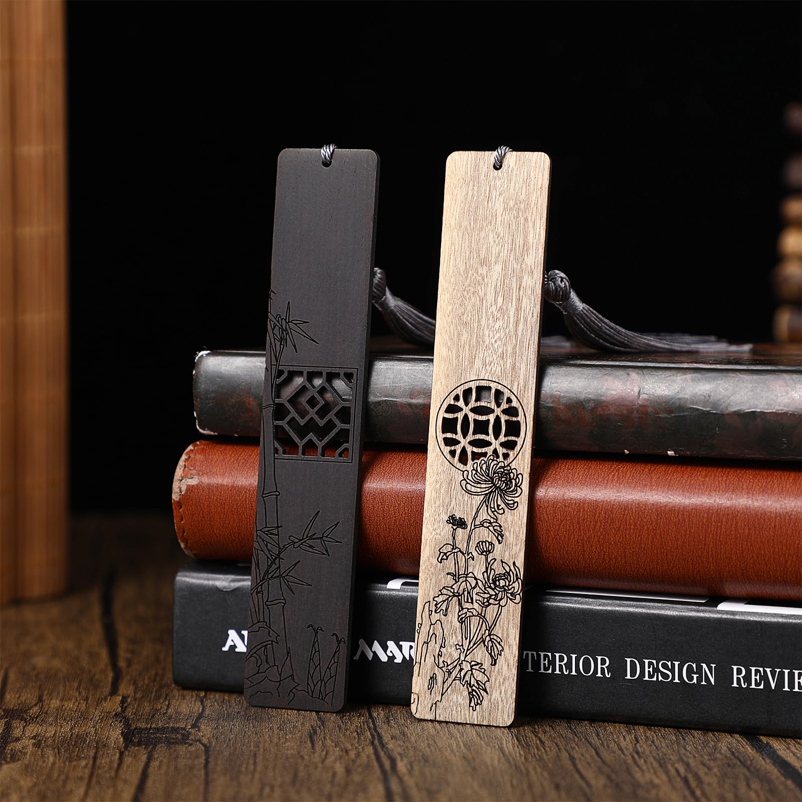 Amaxiu Pack De 2 Marcapáginas De Madera, únicos Wooden Bookmark De Madera Hechos A Mano En Estilo Vintage, Marcapáginas Grabados Con Colgante Para
