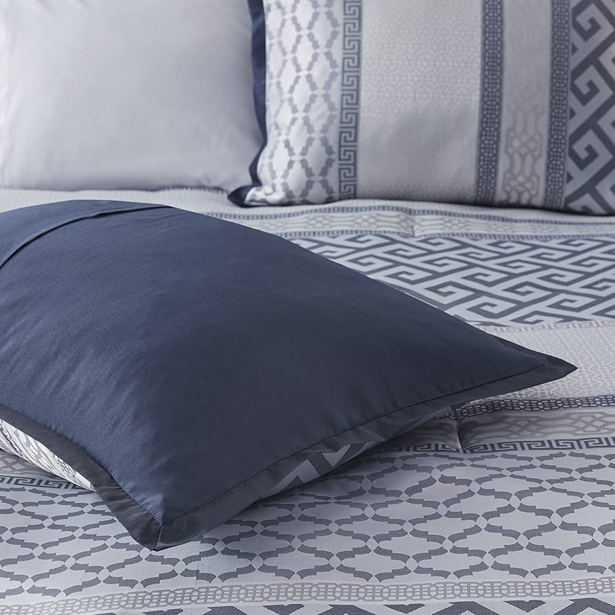 Madison Park Bennett 掛け布団等豪華7点セット 2サイズ Amazon.com: Madison Park Luxury Comforter Set-Traditional