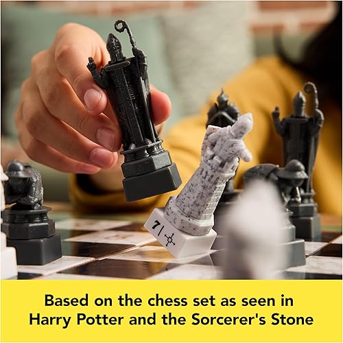 Miniatura 3 de Spin Master Games, Wizarding World of Harry Potter Chess Teacher, juego de ajedrez para principiantes, juego de aprendizaje para principiantes,