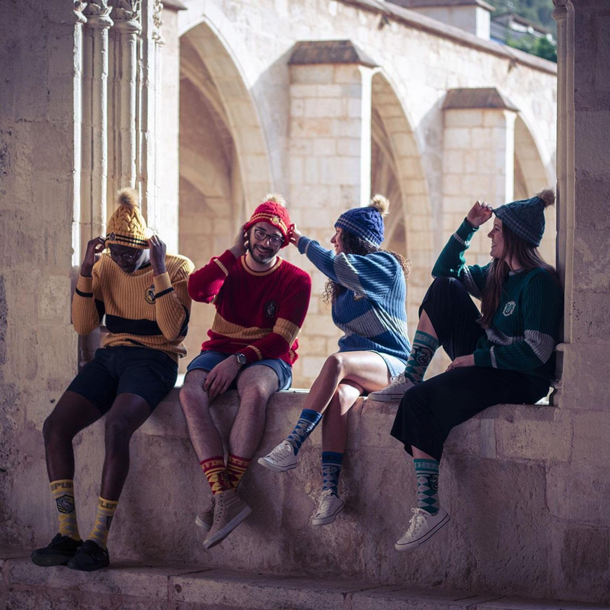 Harry Potter Pompon czapka dzianinowa Gryffindor czerwona, GRYFFINDOR - czerwony, jeden rozmiar