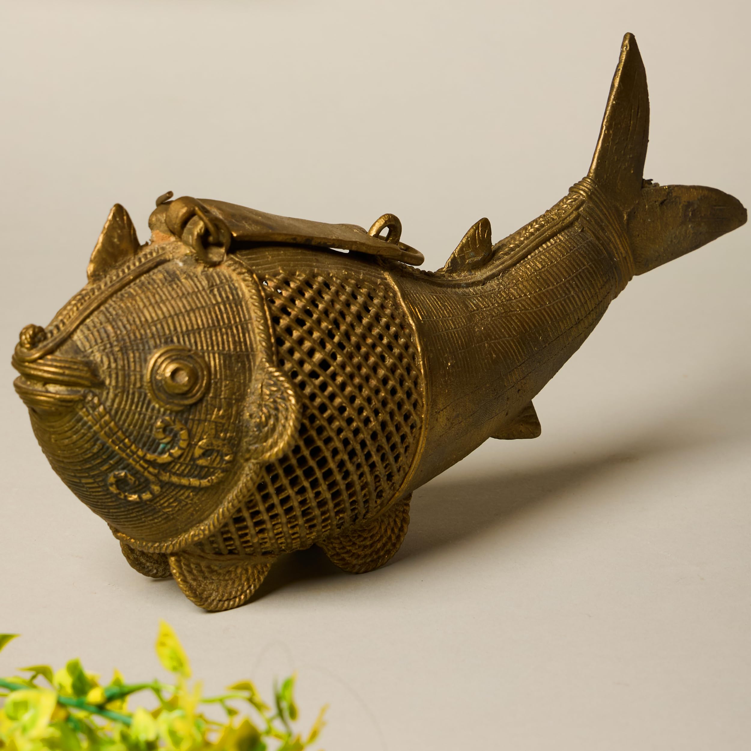 Buy Saras Aajeevika 1 Pc of Handcrafted Dhokra Art Brass Fish
