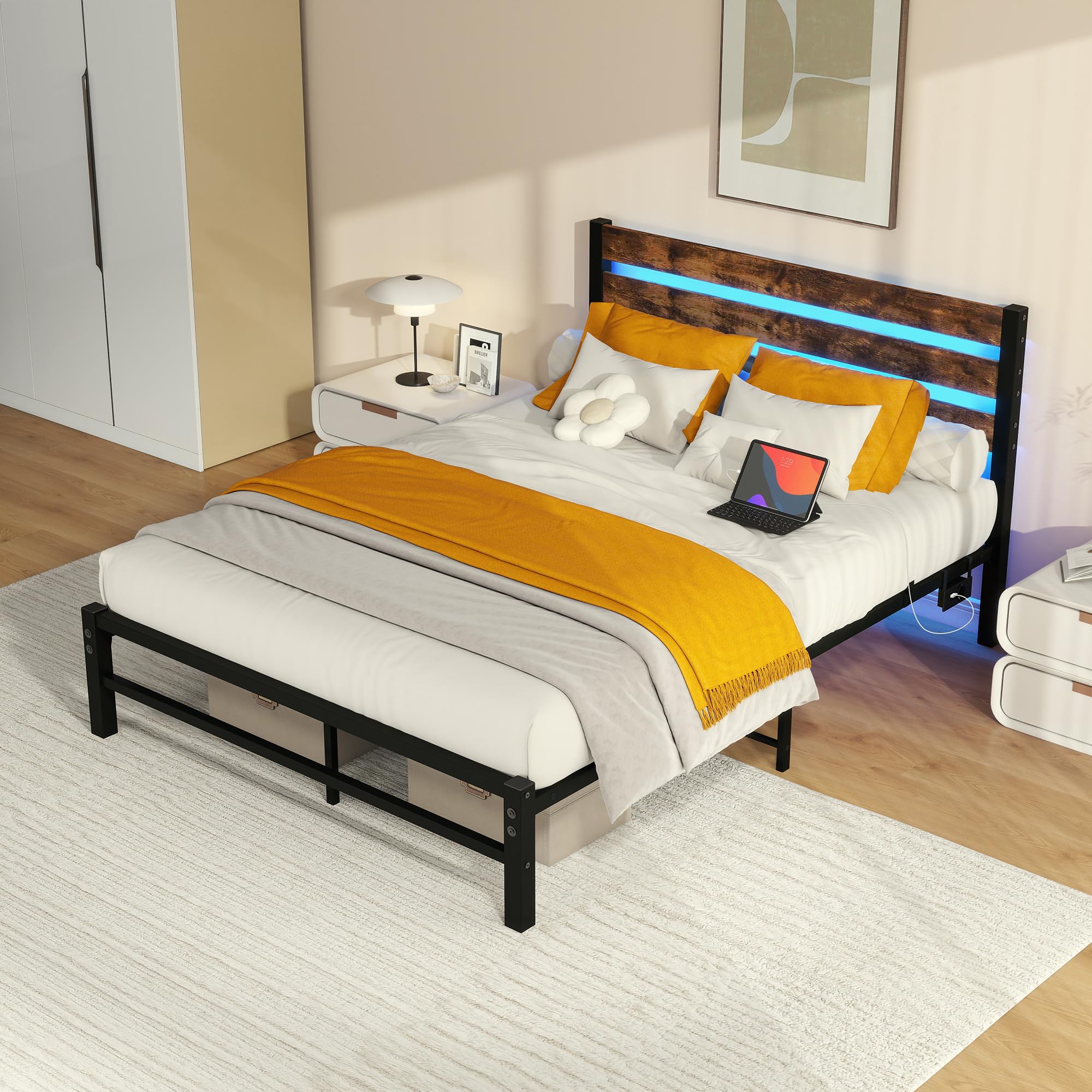 Marco de cama de 140 x 200 cm con cabecera, marco de cama de metal, soporte de capa de acero fuerte, almacenamiento bajo la cama, no requiere muelle, sin ruido, fácil montaje, marrón antiguo