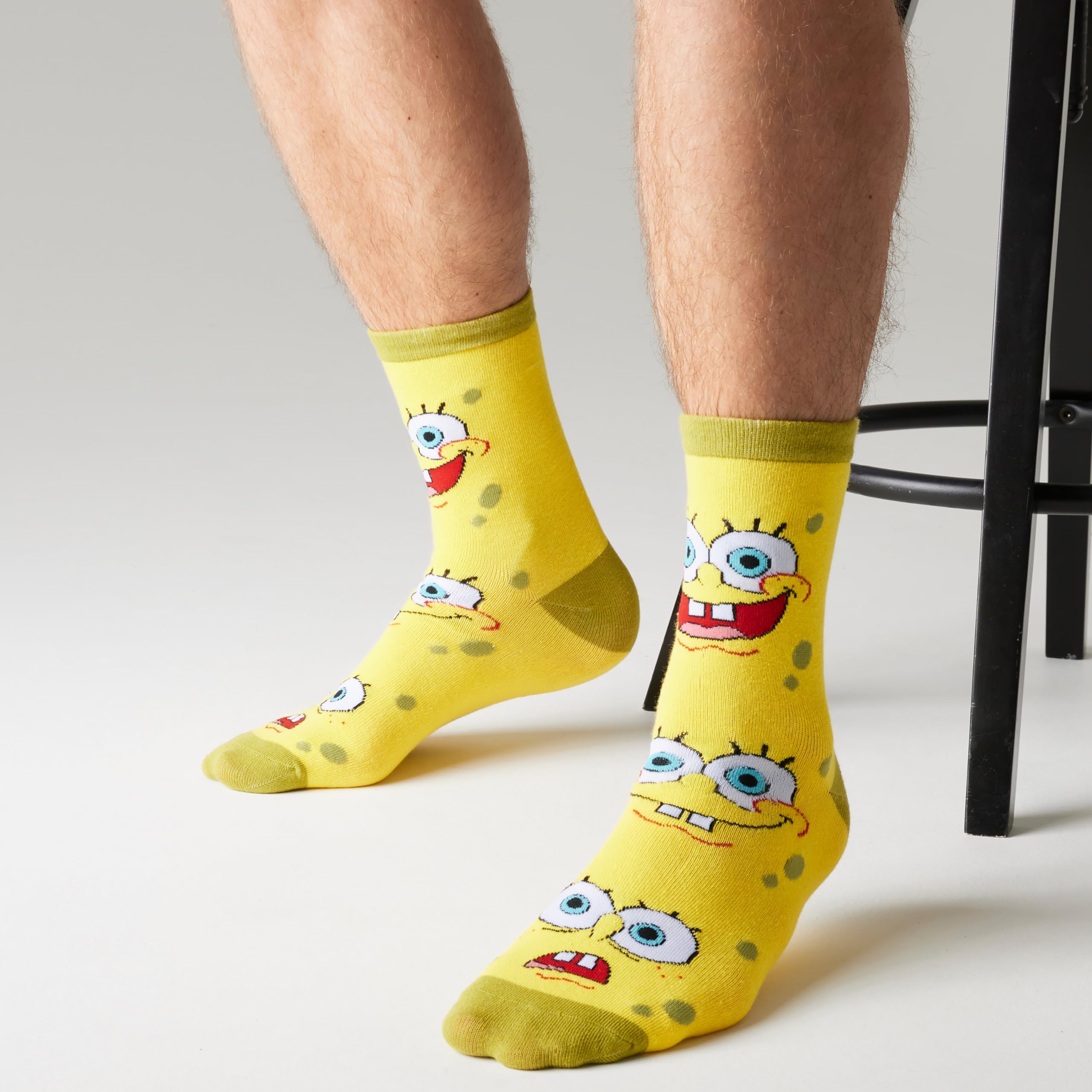 SpongeBob Squarepants Calzini Uomo - Calze Uomo Pacco da 5 - Calzini Divertenti per Ragazzo Taglia Unica Cotone Misto - Regalo Natale Compleanno