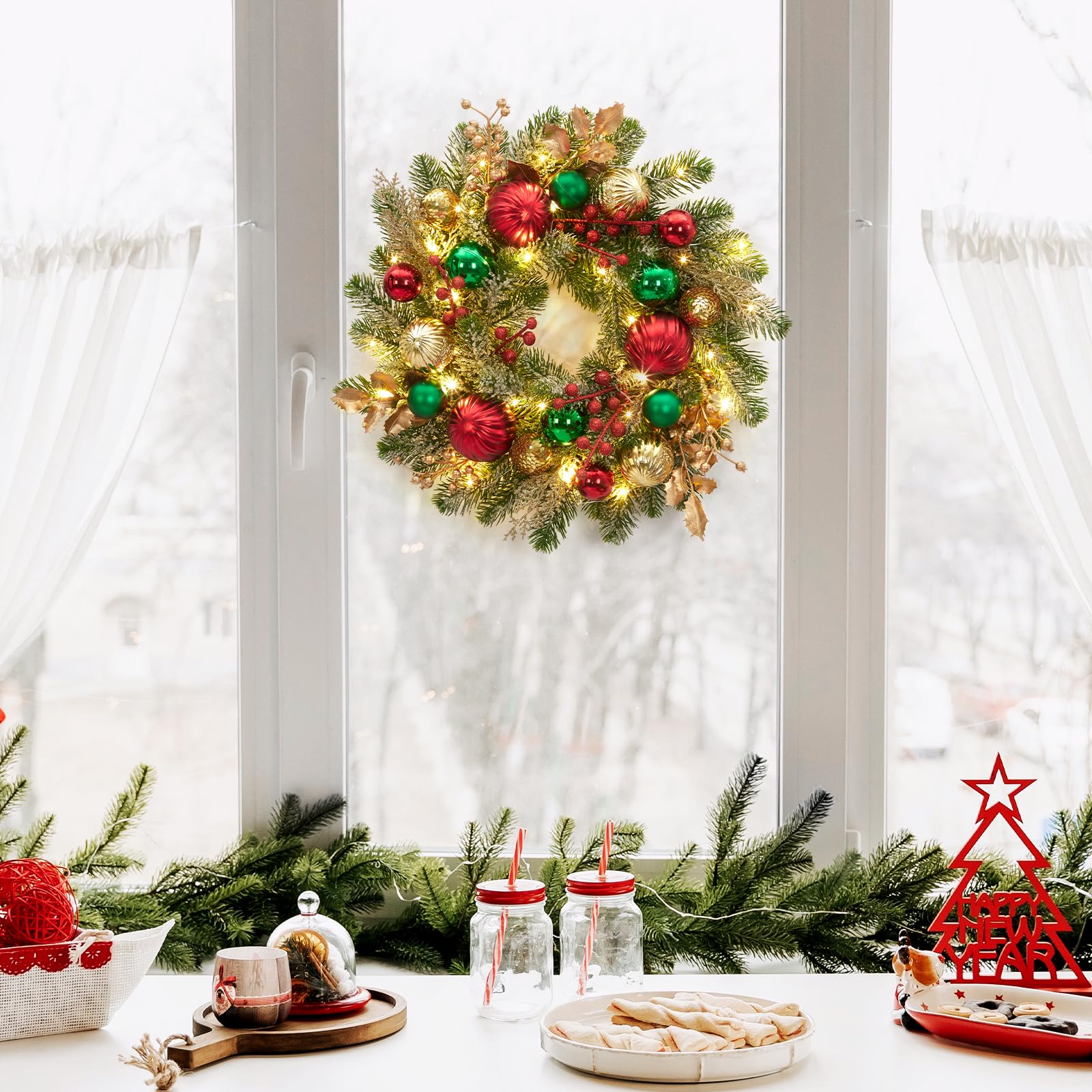 Couronne de Noël de 40,6 cm pour porte d'entrée, couronne de Noël lumineuse avec 30 lumières LED, minuteur, boules de Noël rouges, vertes, dorées, à piles, couronne d'hiver floquée pour