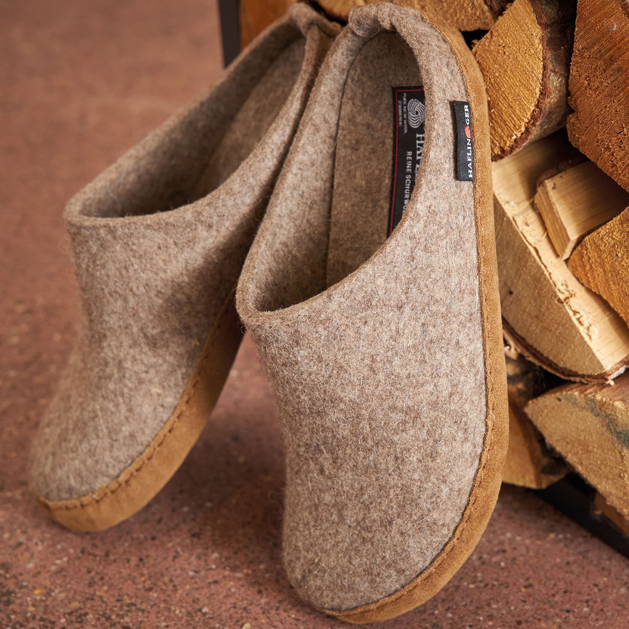 HAFLINGER Unisex Emils Choice pantofle domowe