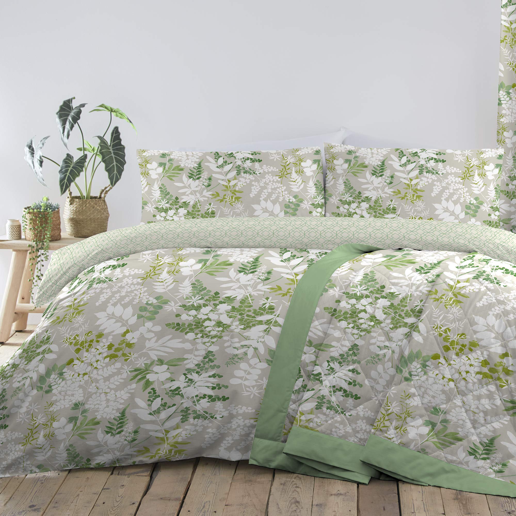 Dreams & Drapes Delamere-Easy Care Duvet Cover Set, Polycotton, Green, Super-King