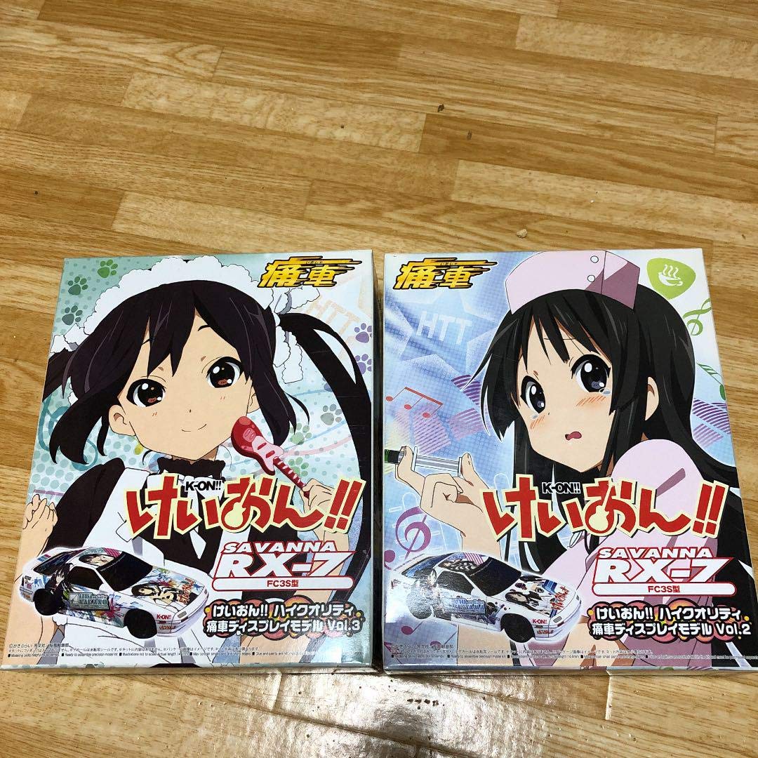 Amazon.co.jp: けいおん 痛車ディスプレイモデル あずにゃんとみ