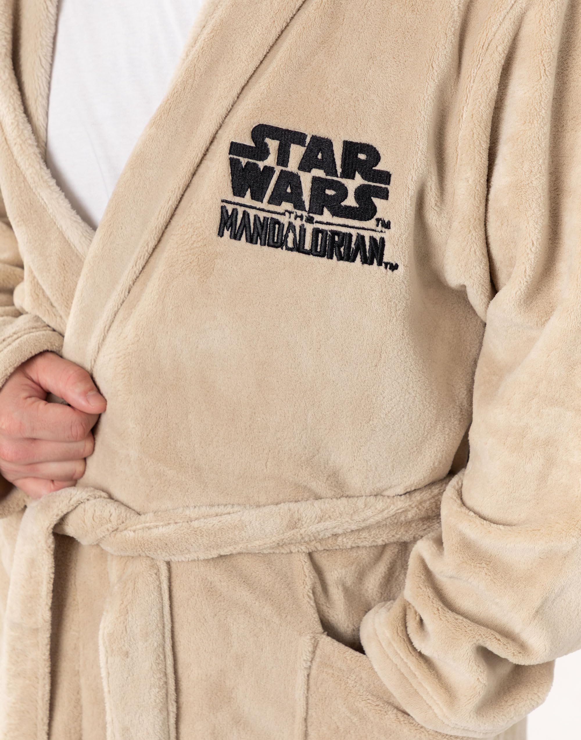Star Wars Yoda Kapuzenbademantel | Beigefarbener, kuscheliger Fleece-Loungewear für Unisex | Langarm-Krawattenverschluss für Erwachsene | Klassische Film-Merchandise
