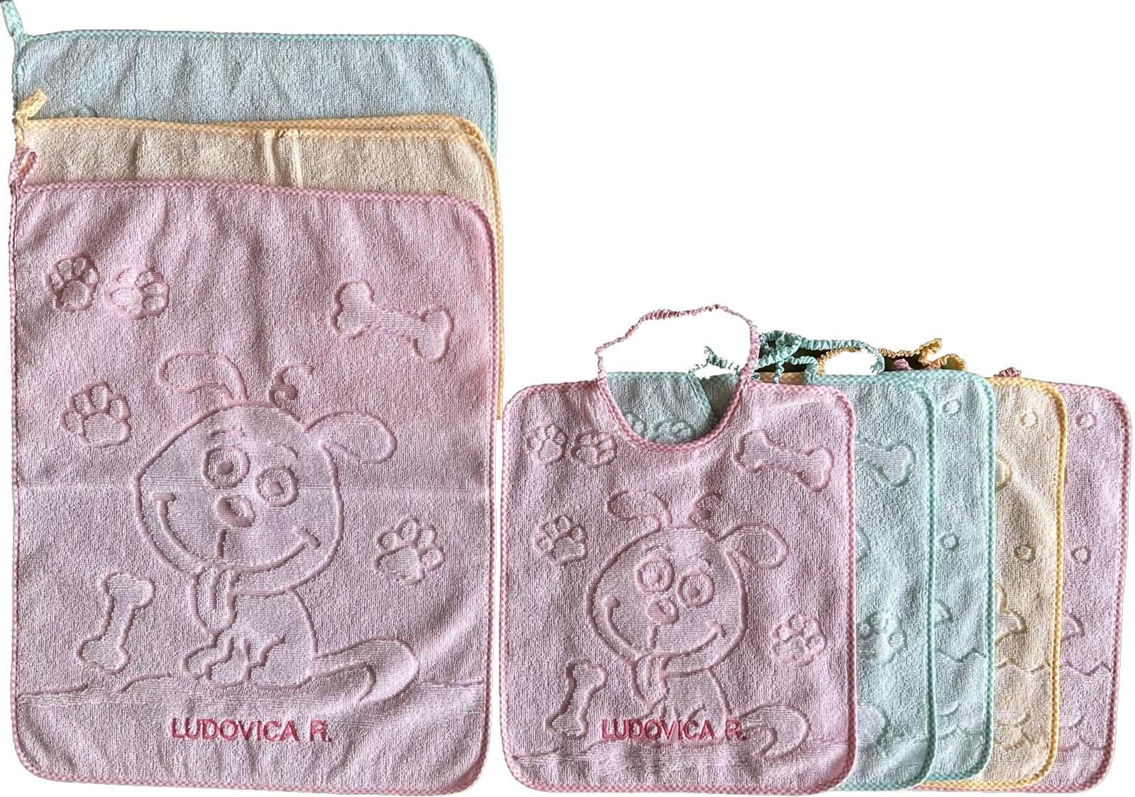 Set 5 bavaglini + 3 salviette asciugamani jacquard con elastico bambino 5 bavaglie colori blu azzurro giallo rosso set asilo nido scuola materna