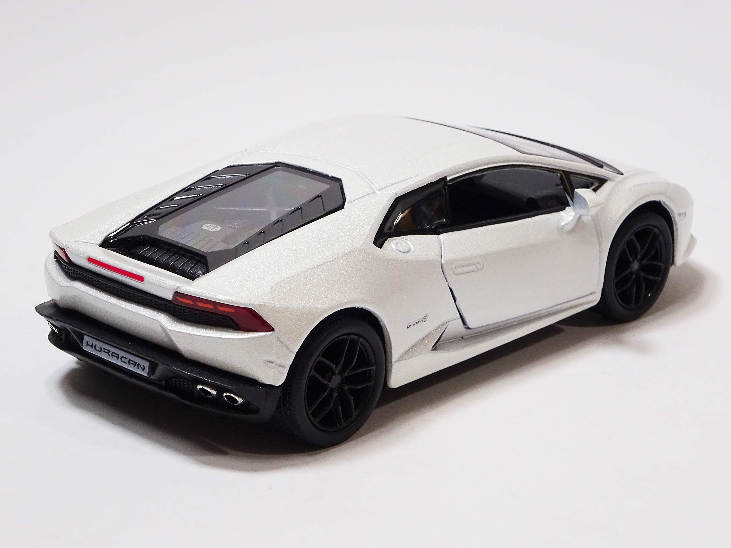 Amazon | キンスマート ランボルギーニ ウラカン LP610-4 ホワイト 1