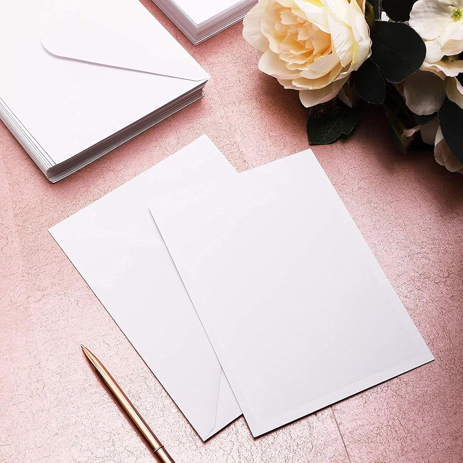 100 Pack Blank Invitation Cards with Envelopes, Cardstock Paper for Weddings, Birthday Party, Baby Shower, DIY (13 x 18 cm)