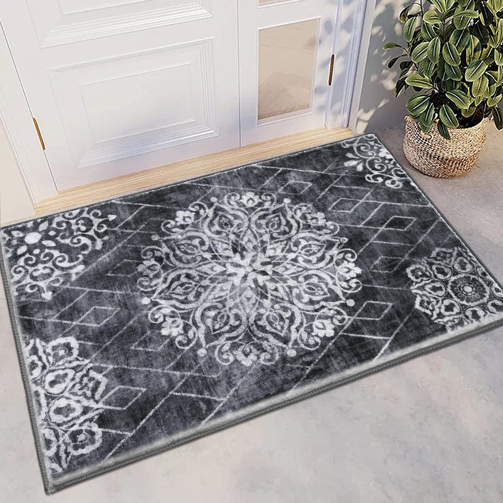 HEBE Washable Area Rug - 2'x3' Non Slip Soft Distressed Medallion Bedroom Boho Living Room Accent Throw Vintage Entry Floor Carpet for Dining Room