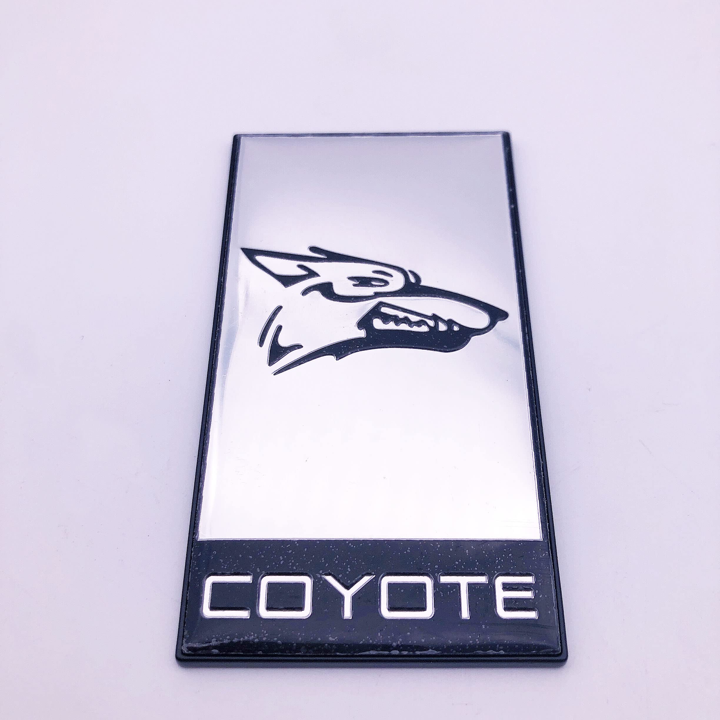 1PC Coyote Head Logo Fit for Car Body Fender Side Or Rear Trunk Metal Emblem Badge Sticker Decal Exterior Accessories (Silver)