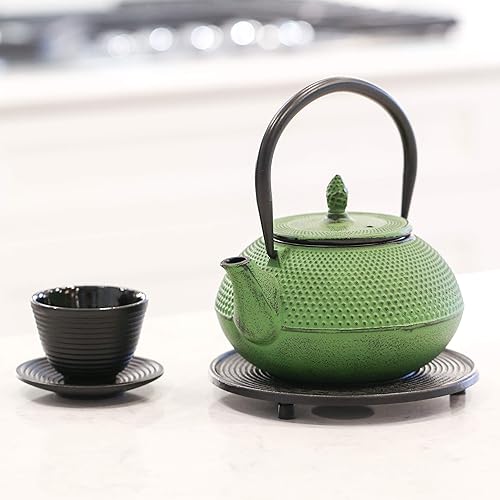 Vista 9 de Frieling Salvamanteles cuadrados de hierro fundido con pies, 6.3 pulgadas, negro, salvamanteles de cocina resistentes al calor para platos calientes