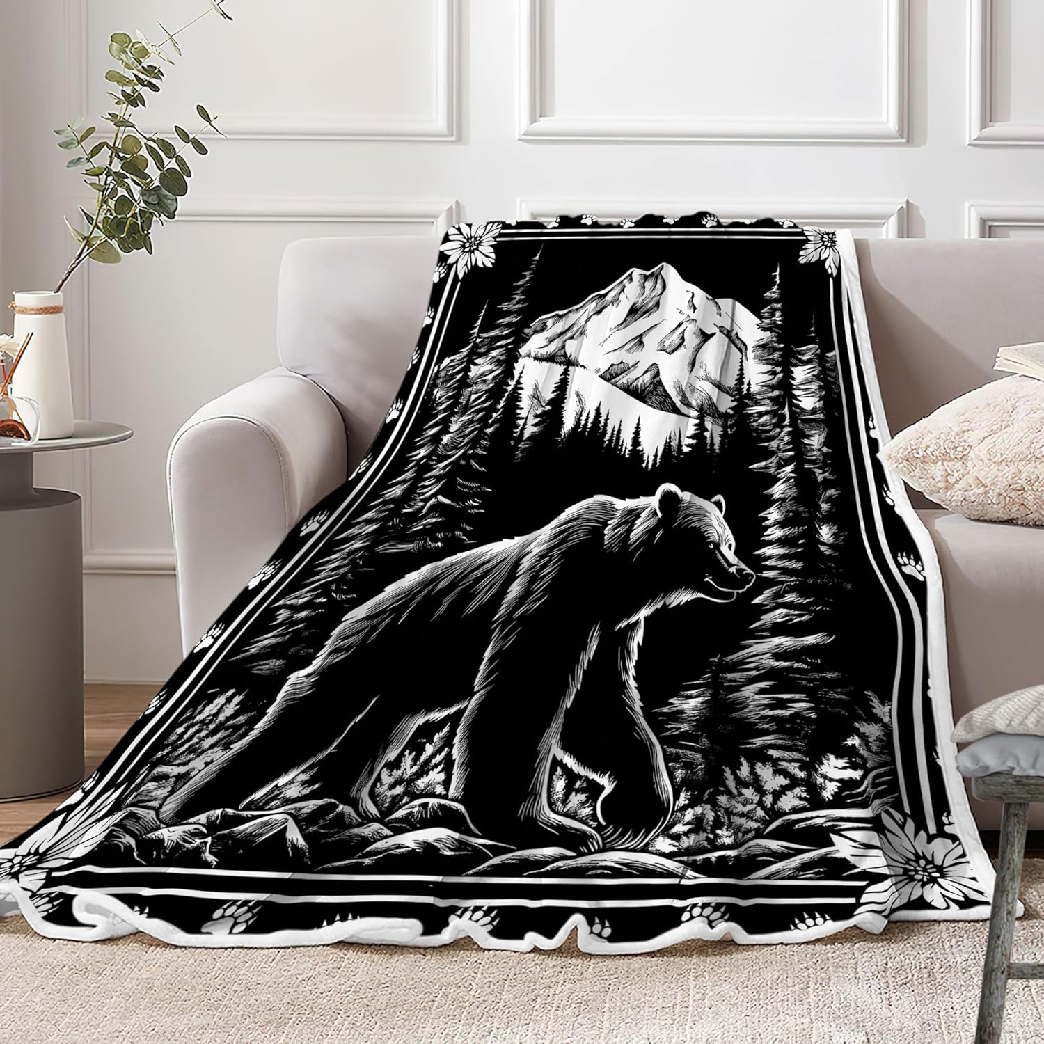 Bear Rustic Cabin Black Throw Blanket, Wild Animal Lodge Bed Blanket Nature Wildlife Bear Fuzzy Blankets for Bed Sofa Couch, Adventure Forest Hunting Farmhouse Country Bedroom Decor Blanket 60X80in