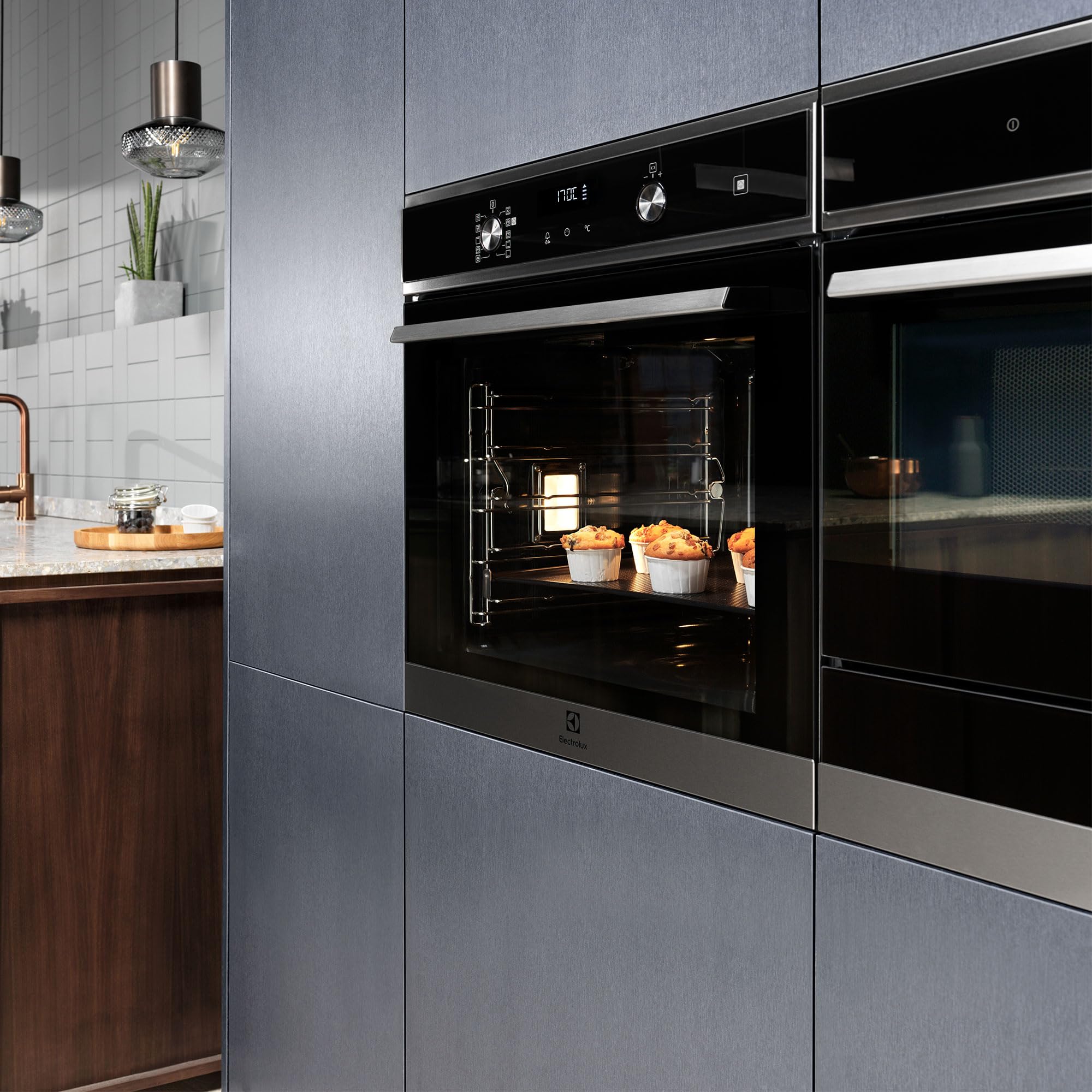 Electrolux COD3S40X Forno da Incasso SteamBake, 72L, Multifunzione, Pulizia Facile AquaClean, Cottura a Vapore Professionale, Inox Antimpronta, Timer LED, 60cm
