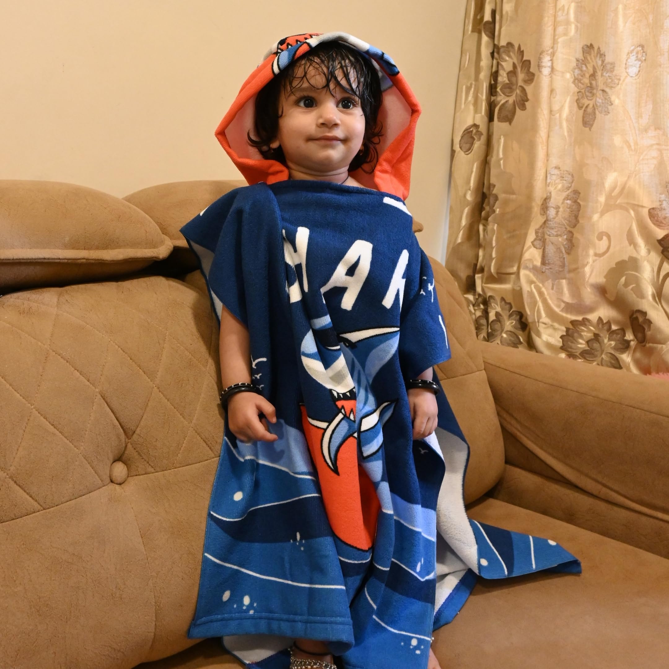 Famyo Hooded Poncho Towel for Kids 1–7 Years, Dark Blue Shark, 60 x 60 cm | Soft Quick-Dry Microfiber Kids Bath Towel | Swimming, Pool & Beach Towel for Boys & Girls for Kids 3