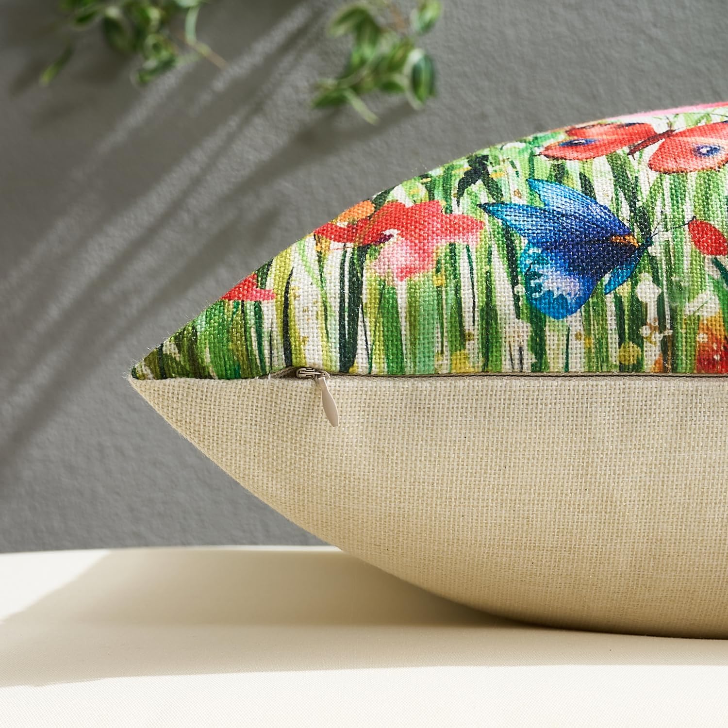 Outdoor Waterproof Linen Decorative Cushions Wildflowers Vintage Summer Cushions Outdoor Garden Square Pillow Case for Patio Balcony Sofa Office Home Decorative