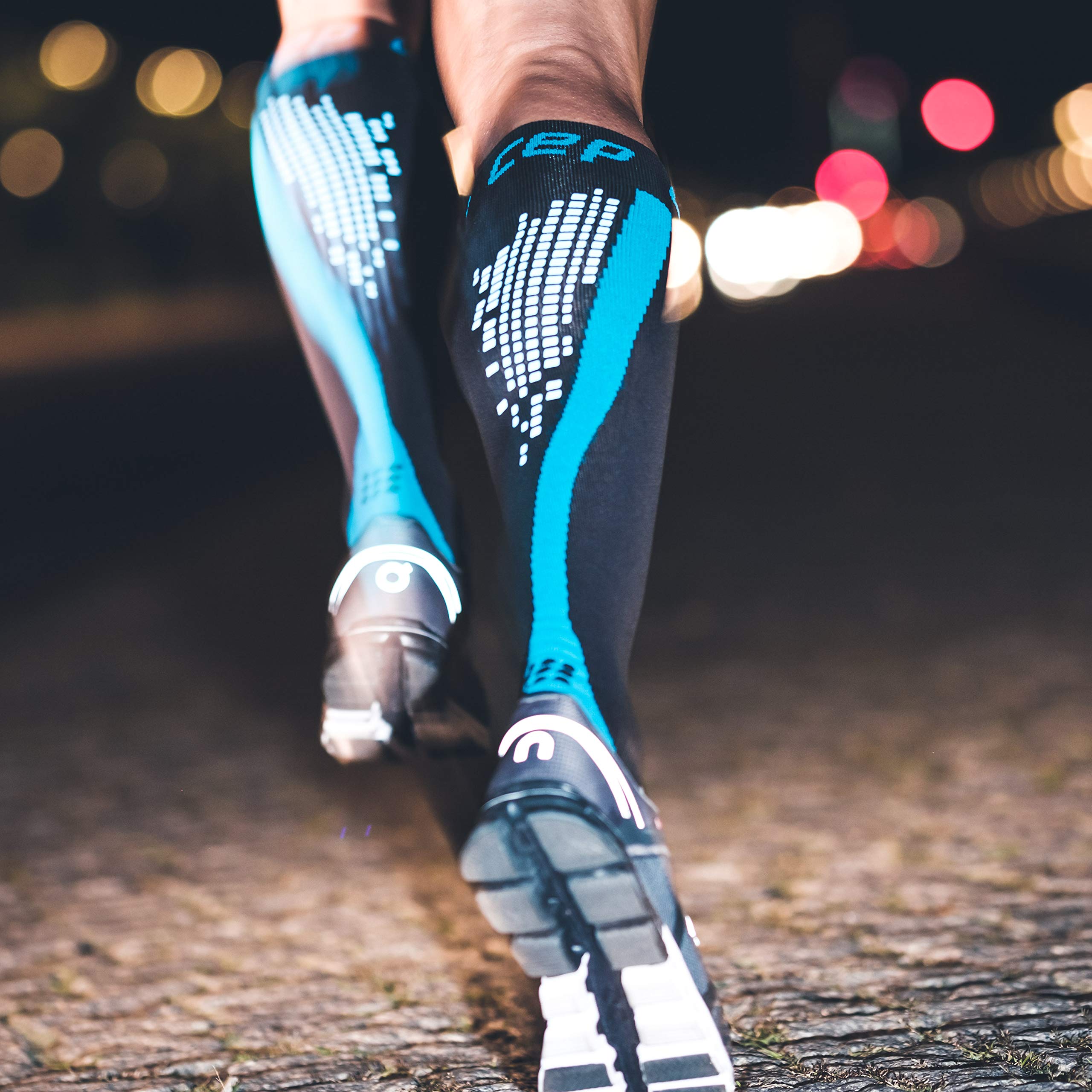 CEP - NIGHTTECH SOCKS, Laufsocken für Herren, Kompressionsstrümpfe made by medi für Power auch bei Dunkelheit