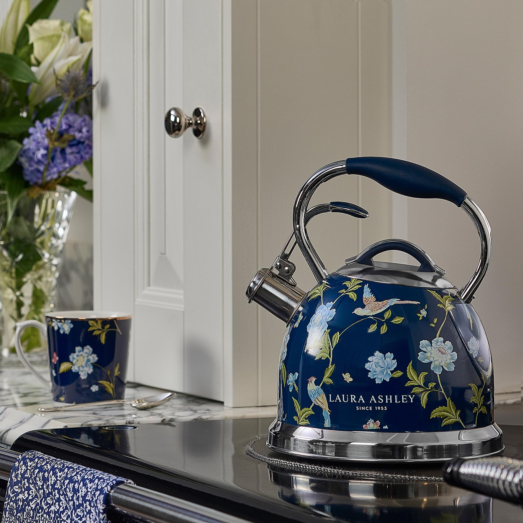 Laura Ashley VQ Bouilloire Sifflante Inox 2,5 L Grille-Pain 4 Tranches Décongélation Réchauffage Elveden Bleu