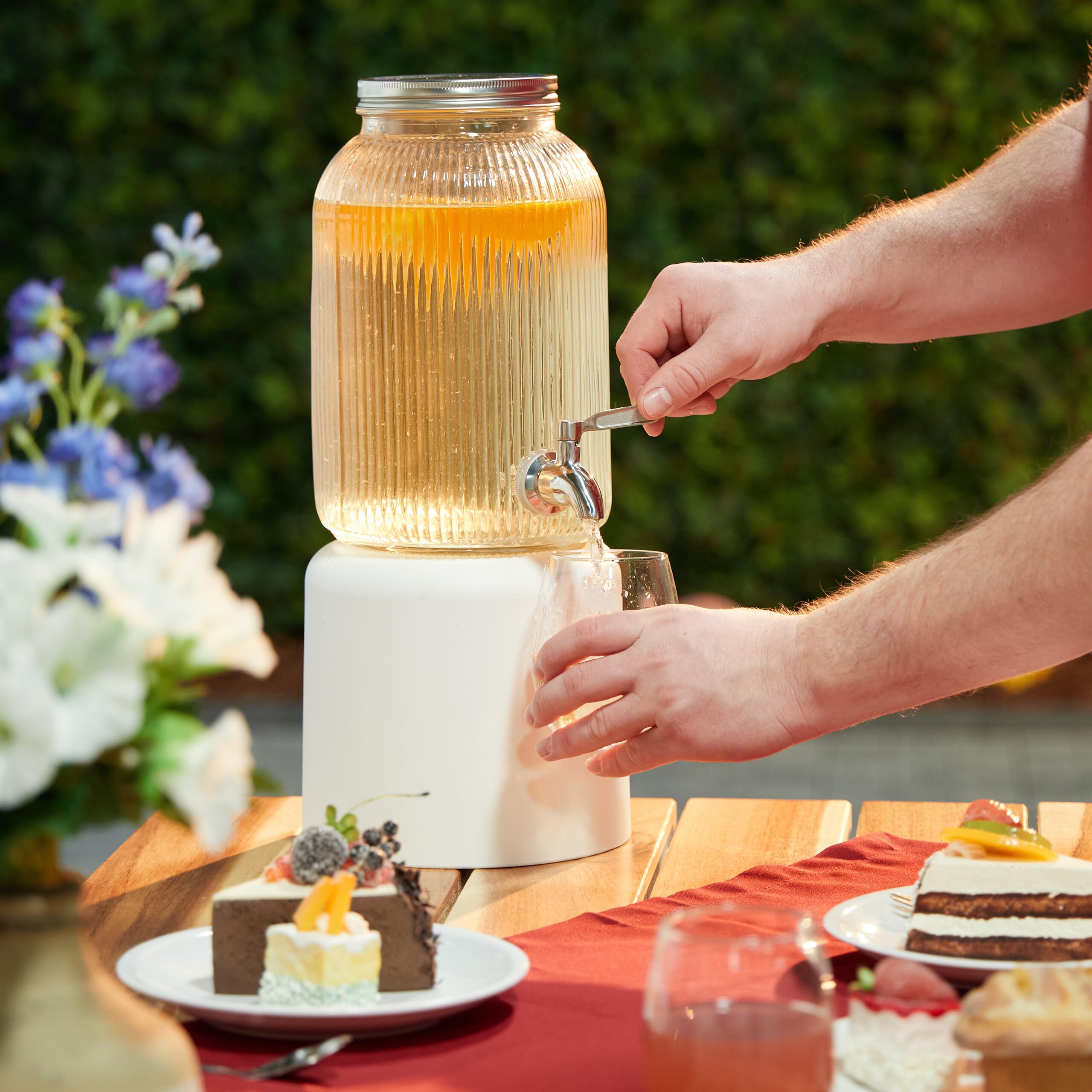 Relaxdays Dispenser in Vetro per Bevande 4 L, Erogatore con Rubinetto e Coperchio, Distributore Acqua, Bibite e Alcolici
