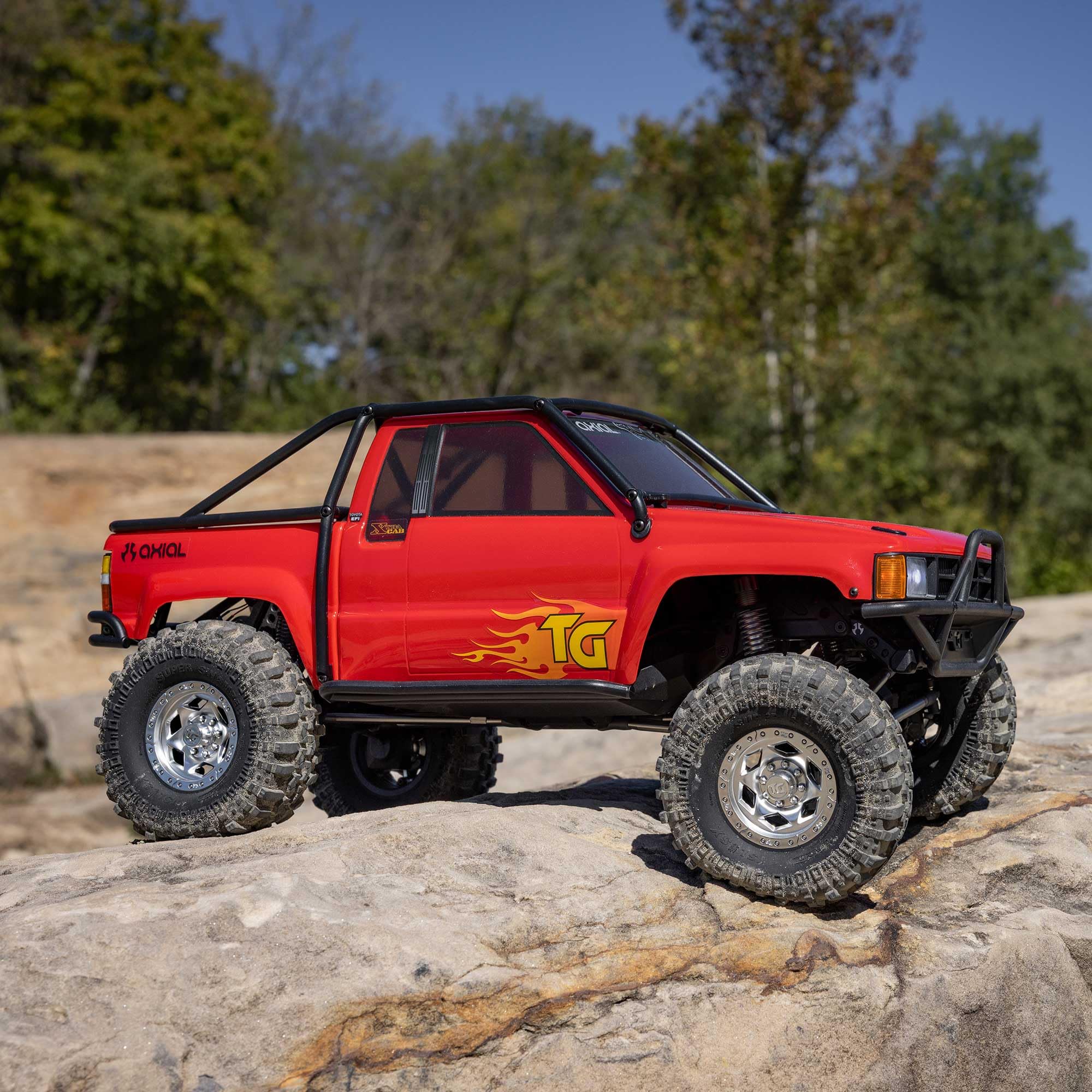 Amazon.co.jp: Axial SCX10 III 1987 トヨタ SR5 4X4 RCトラック 1/10