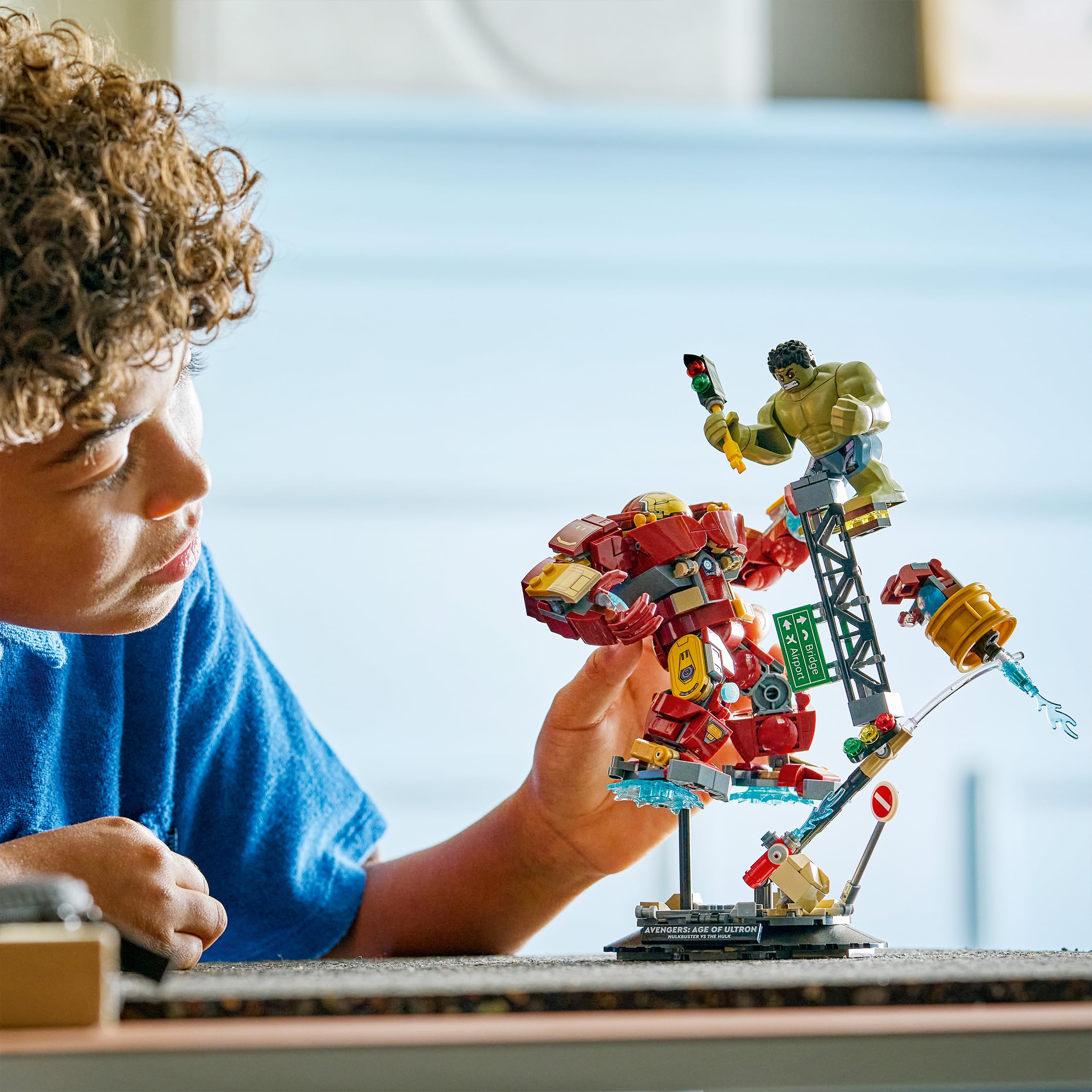 LEGO | Marvel Battaglia Epica: Hulkbuster vs. The Hulk - Giocattolo dei Supereroi con 2 Action Figure e Minifigure di Iron Man - Idea Regalo per Bambini da 9 Anni in su Fan degli Avengers - 76343