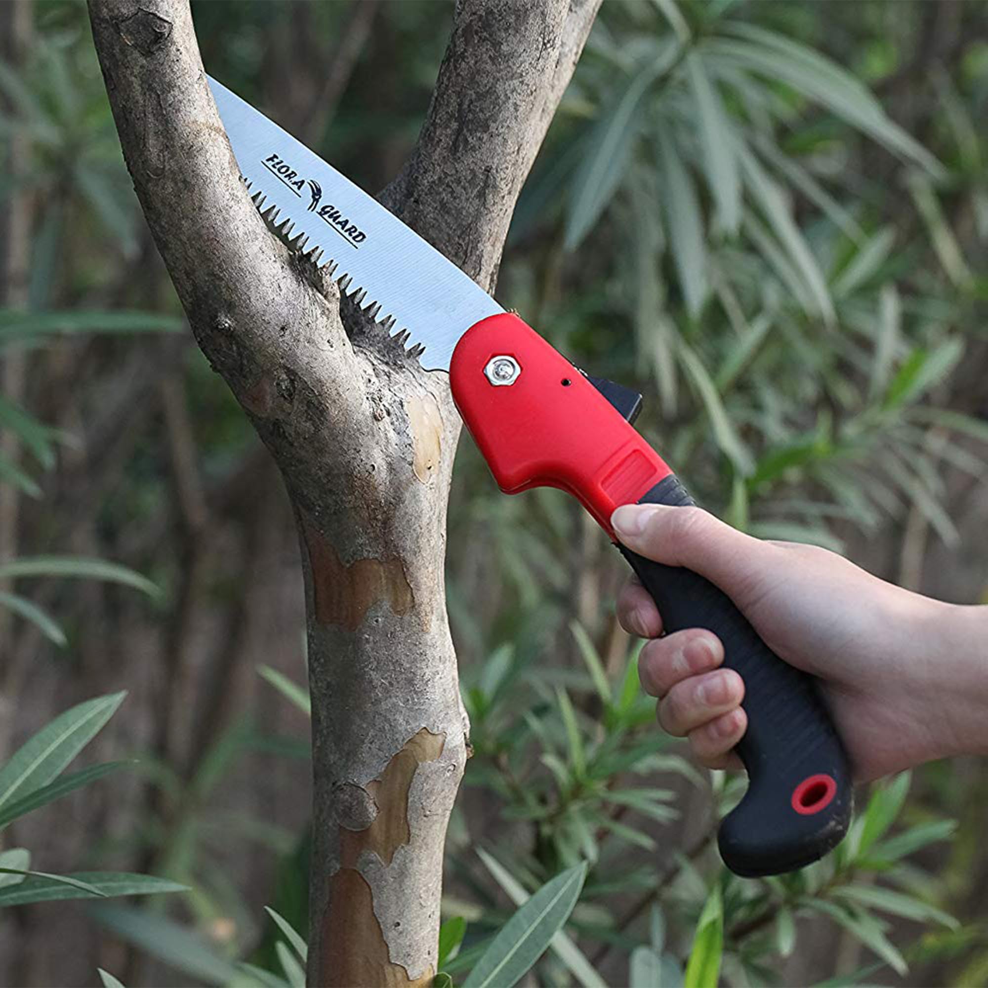 FLORA GUARD Serrucho de poda, hoja de sierra SK5 endurecida de 195 mm, sierra de mano con mango suave de TPR y cierre de seguridad, sierra plegable para jardín o corte de árboles, camping