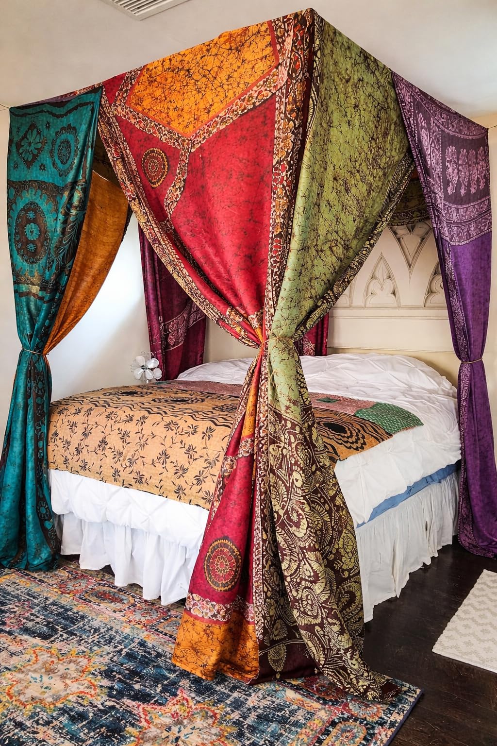 Betthimmel-Vorhänge, indische Seide, Sari, Sari, Boho-Vorhänge, böhmische Dekoration, böhmische Hochzeit, Hintergrund (Multi 1, Queen)