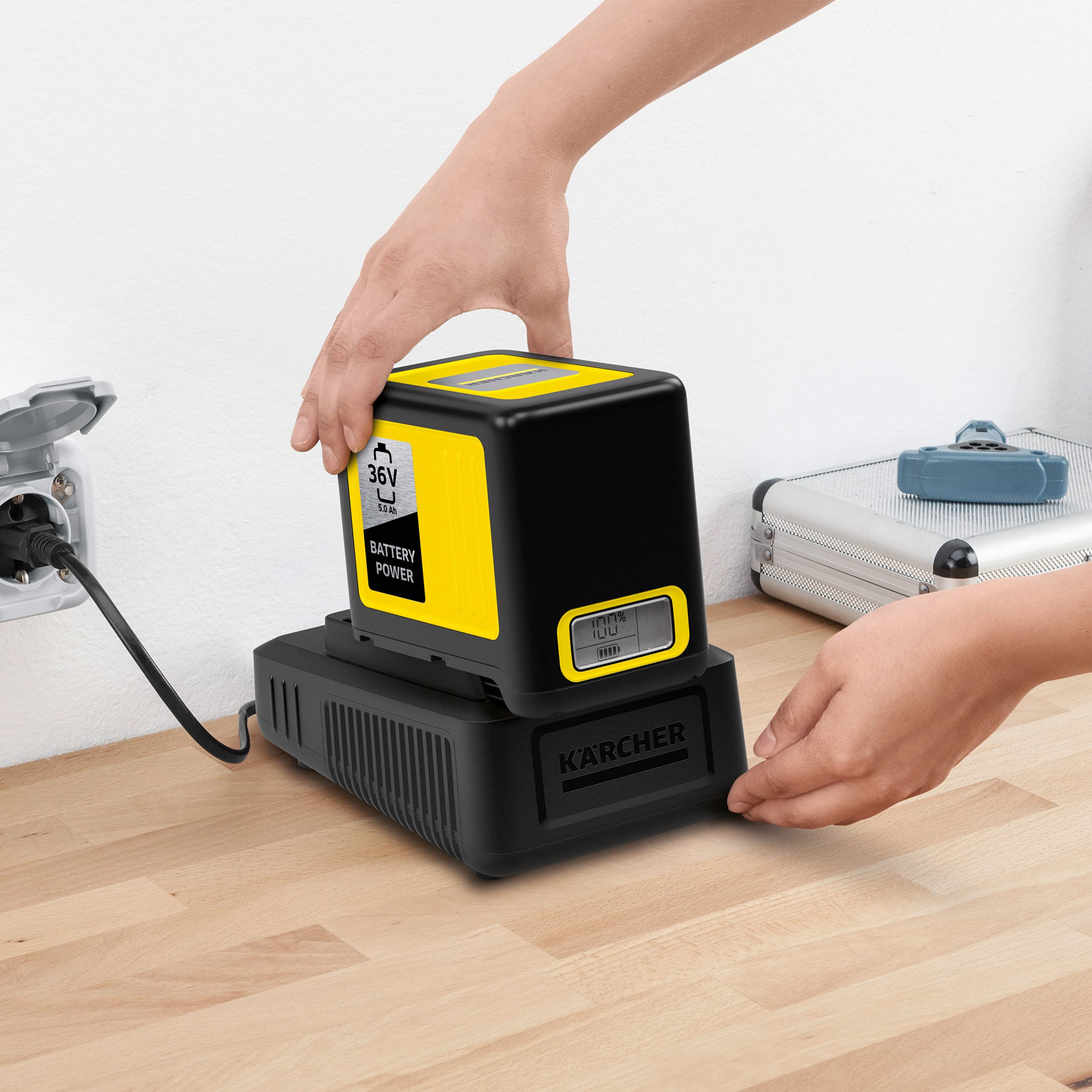KÃ„RCHER 2.445-031.0 CARGADOR Y BATERÍA CARGABLE