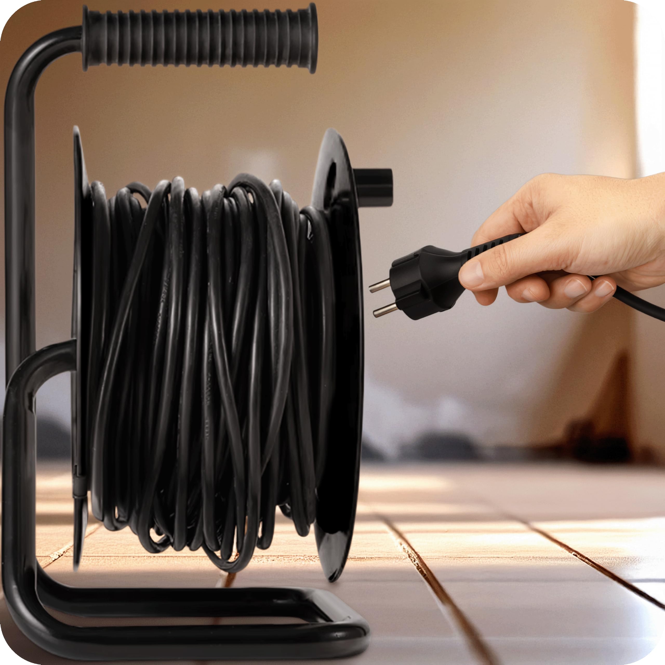 KRUMAD Enrollador de cable de 50 m con 4 enchufes con toma de tierra, cable 3 x 1 mm², 2000 W máx., 220 V, para taller y uso doméstico, tambor enrollador de cable con manivela, protección contra