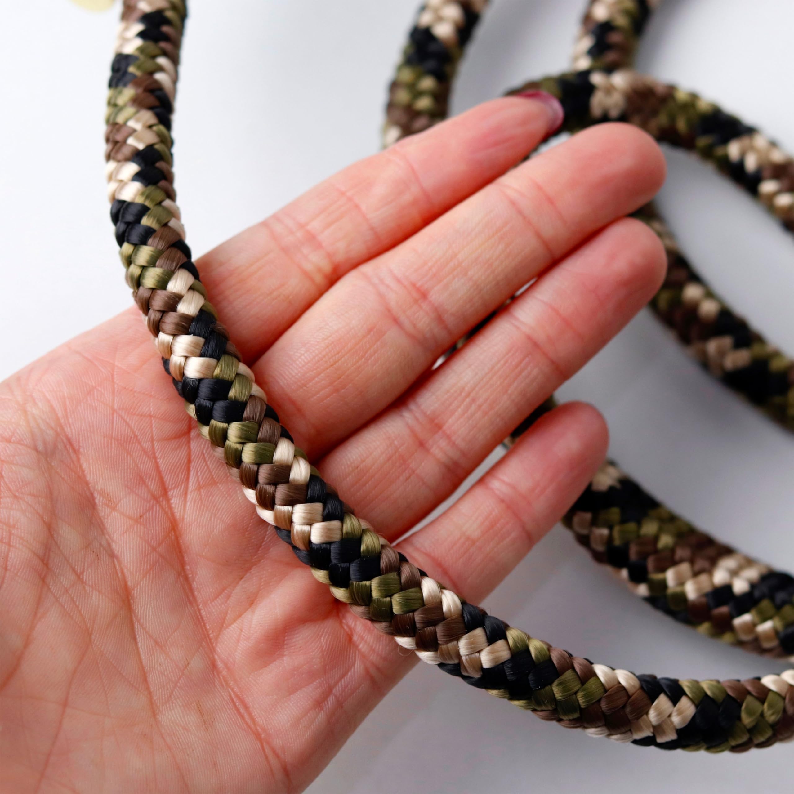 LAUBLUST Handgemachte Paracord-Hundeleine 2 Meter - 2-Fach verstellbar | Handgefertigte Leine für Hund - Hundeleine als Geschenk für Hundebesitzer | Waschbare Tauleine (Grün, S, M, L | 10 mm)