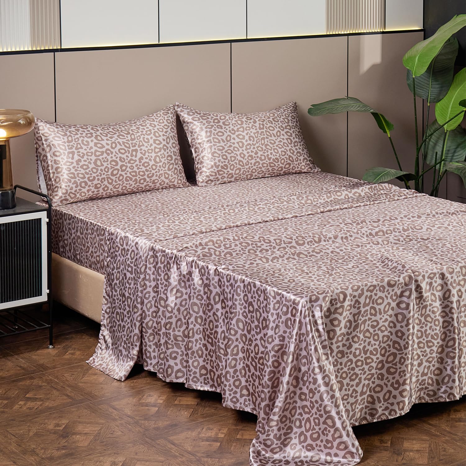 Photo 1 of *USED* AiMay 4 Piece King Size Satin Bed Sheet Set Deep Pocket Leopard Pattern Luxury Silky Super Soft 1 Flat Sheet 1 Fitted Sheet 2 Envelope Pillowcases Wrinkle Free (Soft Leopard, King)