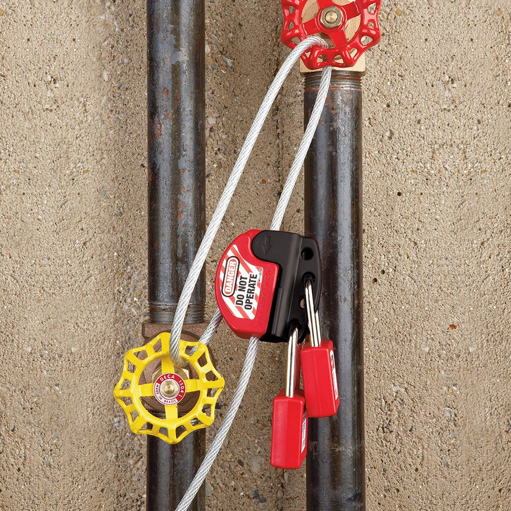 Master Lock S806CBL3 Adjustable Cable Lockout with 5/32" x 3 Foot Cable