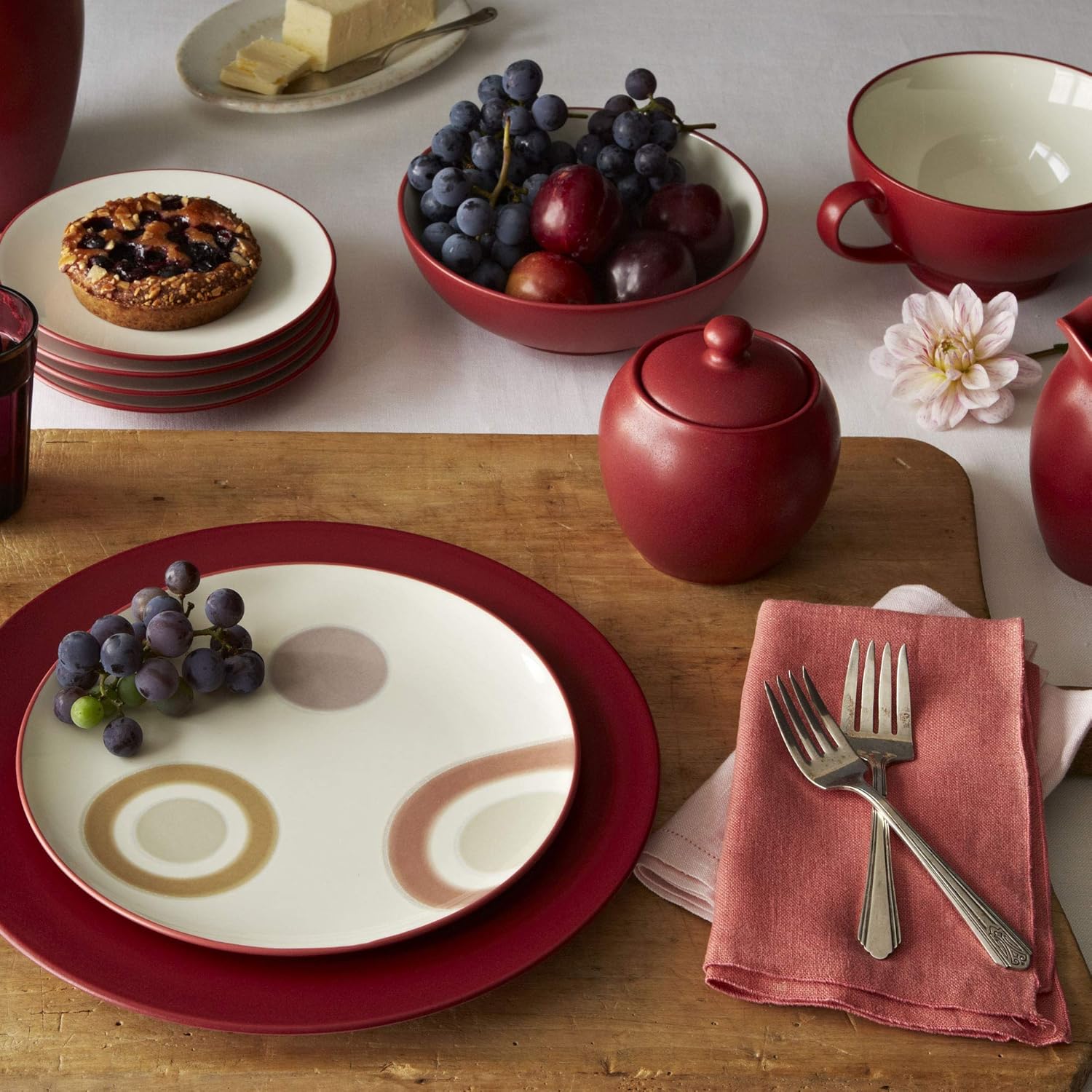 Noritake Colorwave Raspberry 4-Piece Square Place Setting, Service for 1