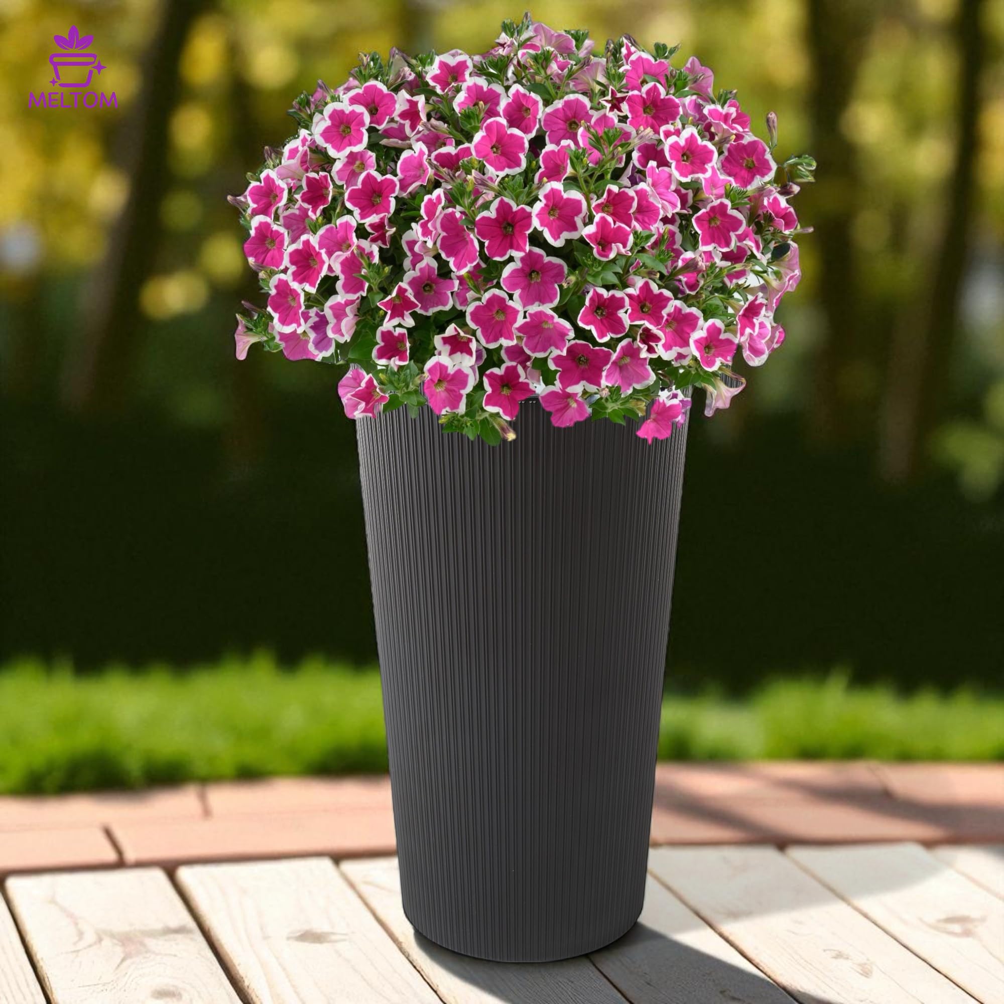 MELTOM Okrągła donica na kwiaty, smukłe, pionowe paski, doniczka 3D, z wyjmowanym wkładem, 3 kolory, 3 rozmiary (czarna, XXL-40 cm)