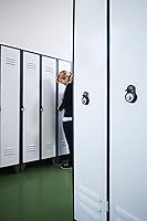 Vista 2 de ABUS 78/50 Candado de combinación para gimnasio, casillero, escuela, diámetro de grillete de 9/32 pulgadas (7.14mm) (Plata, 1)