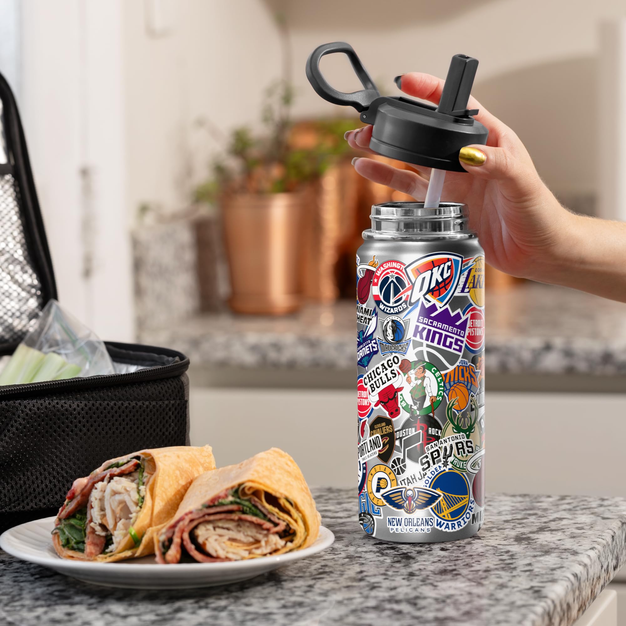Hydrapeak NBA ステッカープリント 26オンスドリンクボトル Hydrapeak NBA ステッカープリント 26オンスドリンクボトル